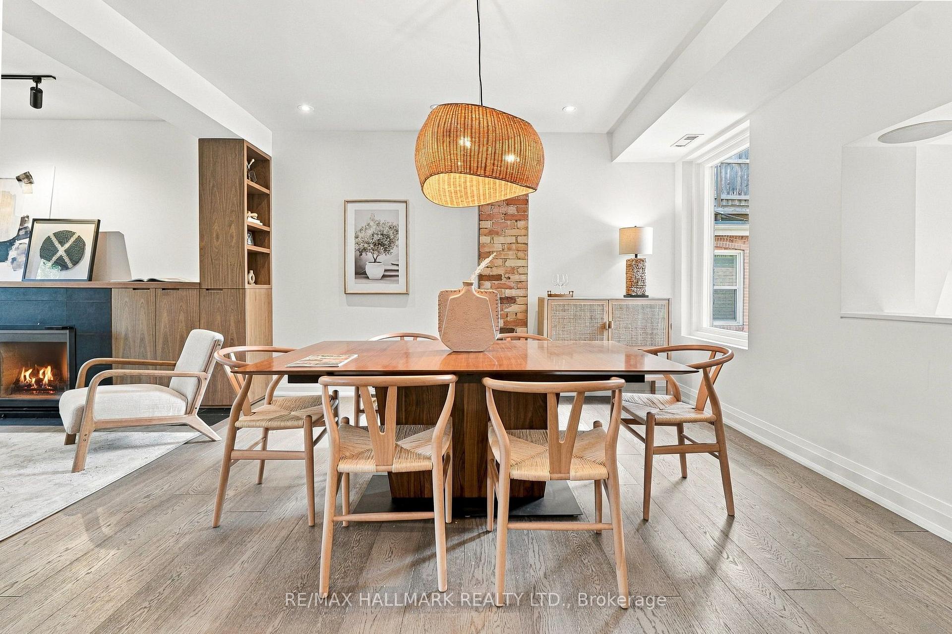 Photo 5 of 10 Earl Street, Toronto, North St. James Town — HOMEH