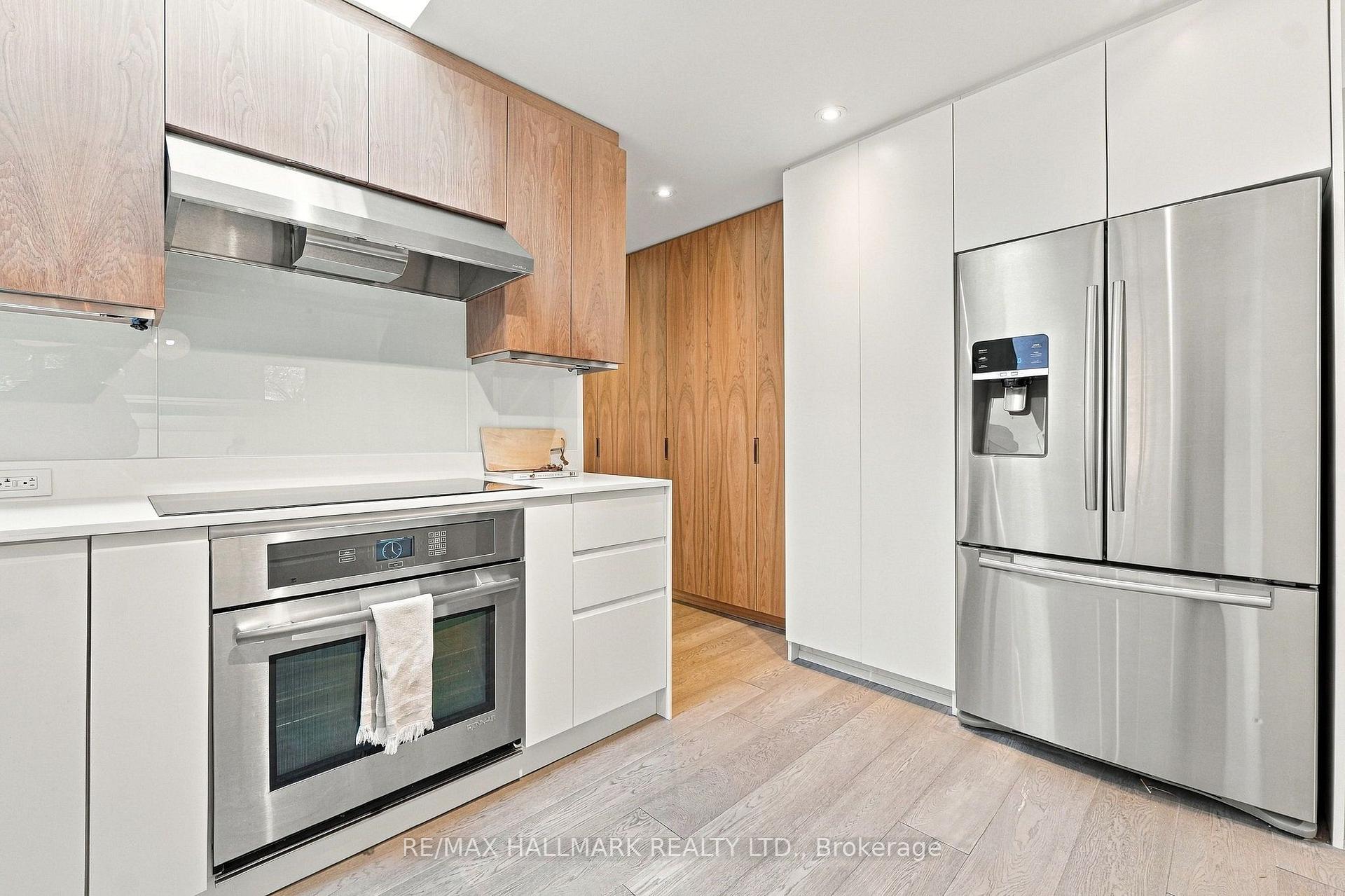 Photo 12 of 10 Earl Street, Toronto, North St. James Town — HOMEH