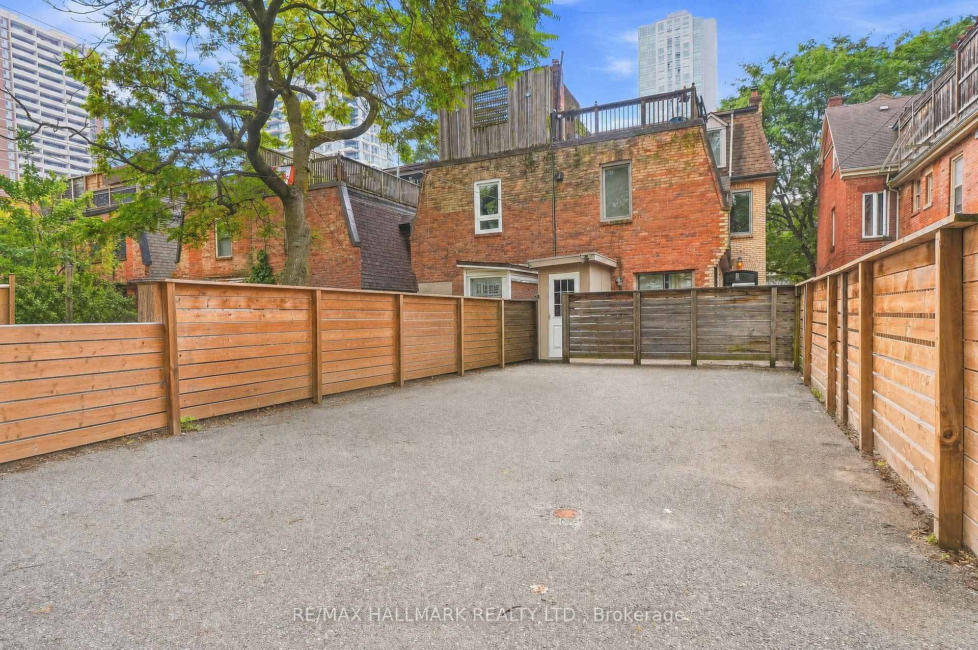 Photo 45 of 10 Earl Street, Toronto, North St. James Town — HOMEH