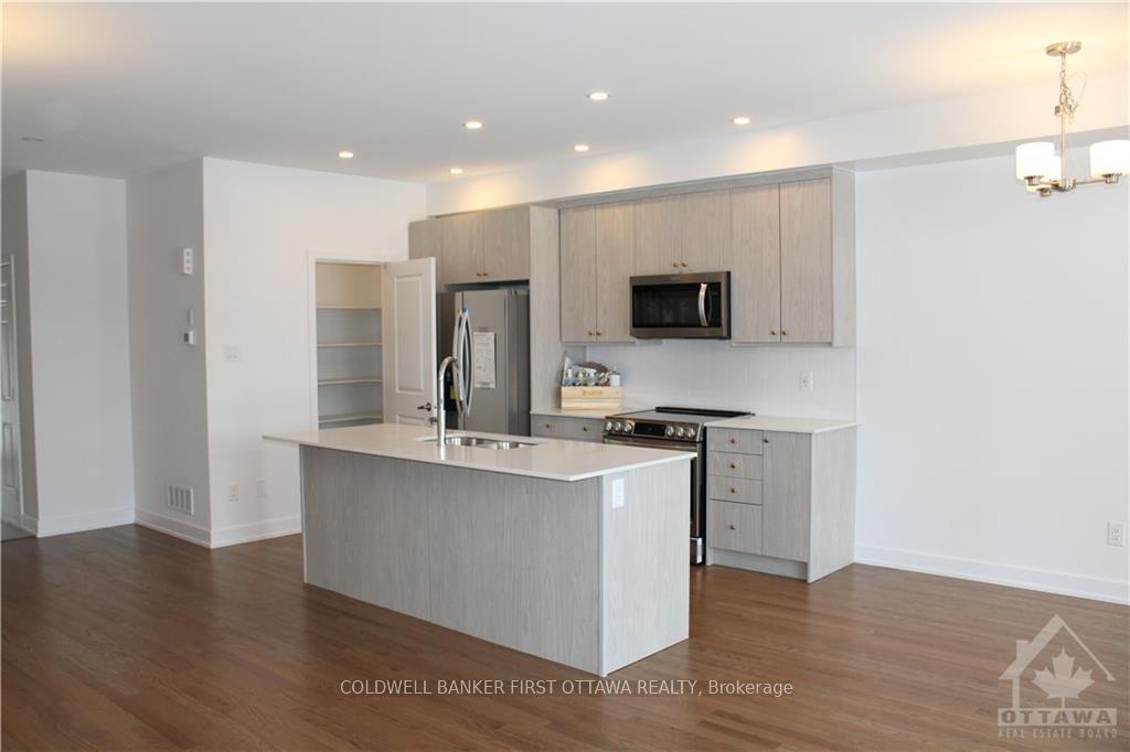 Photo 4 of 527 Corretto Place, Ottawa, Barrhaven - Heritage Park — HOMEH