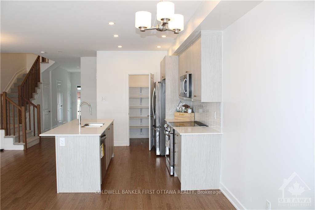 Photo 6 of 527 Corretto Place, Ottawa, Barrhaven - Heritage Park — HOMEH