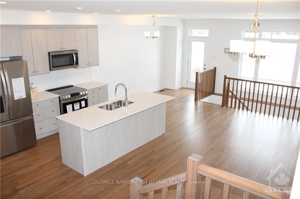 Photo 7 of 527 Corretto Place, Ottawa, Barrhaven - Heritage Park — HOMEH