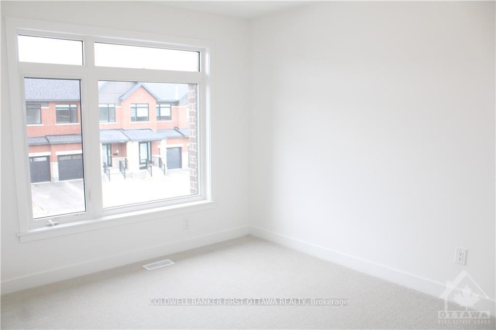Photo 10 of 527 Corretto Place, Ottawa, Barrhaven - Heritage Park — HOMEH