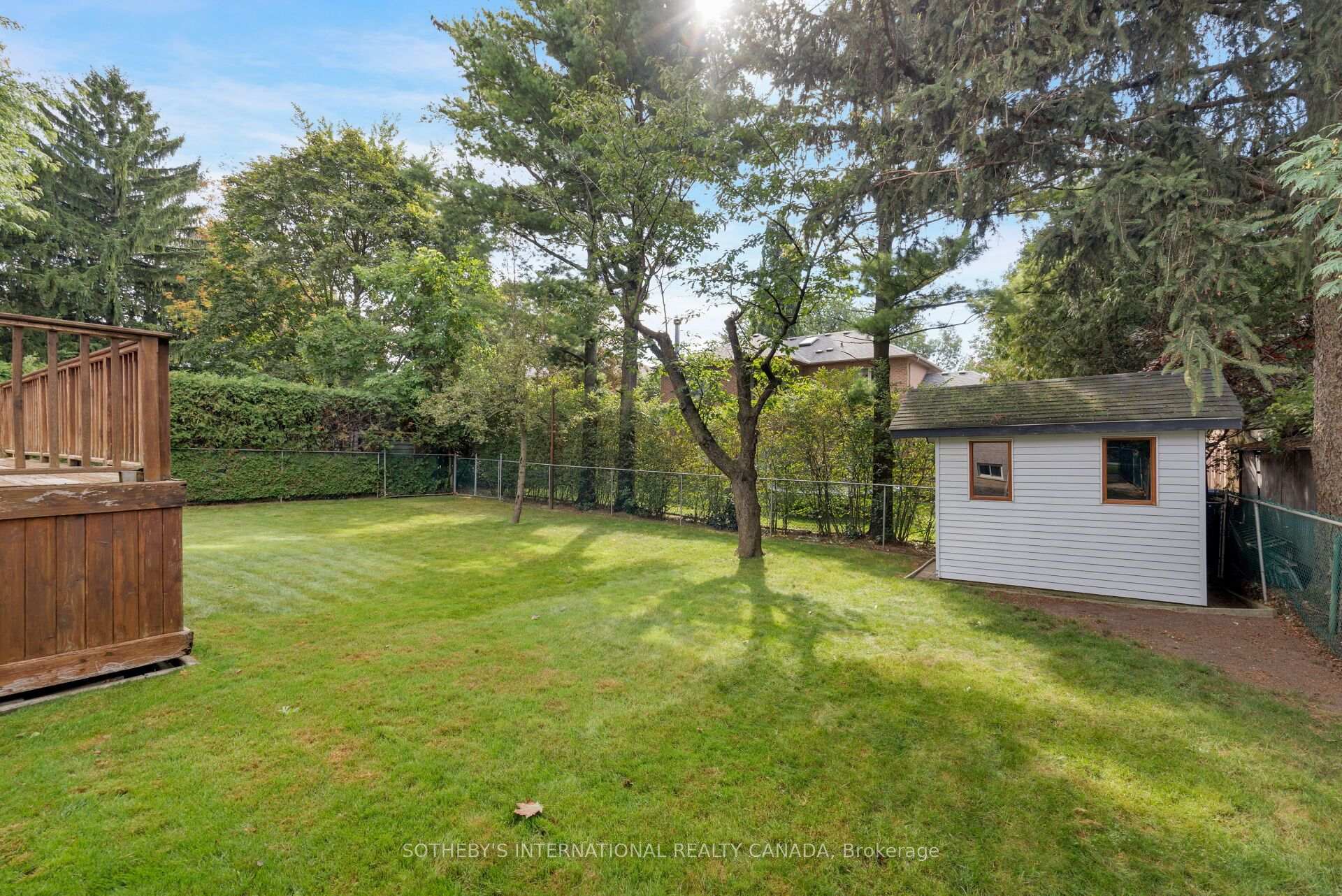 Photo 40 of 47 Great Oak Drive, Etobicoke, Princess-Rosethorn — HOMEH