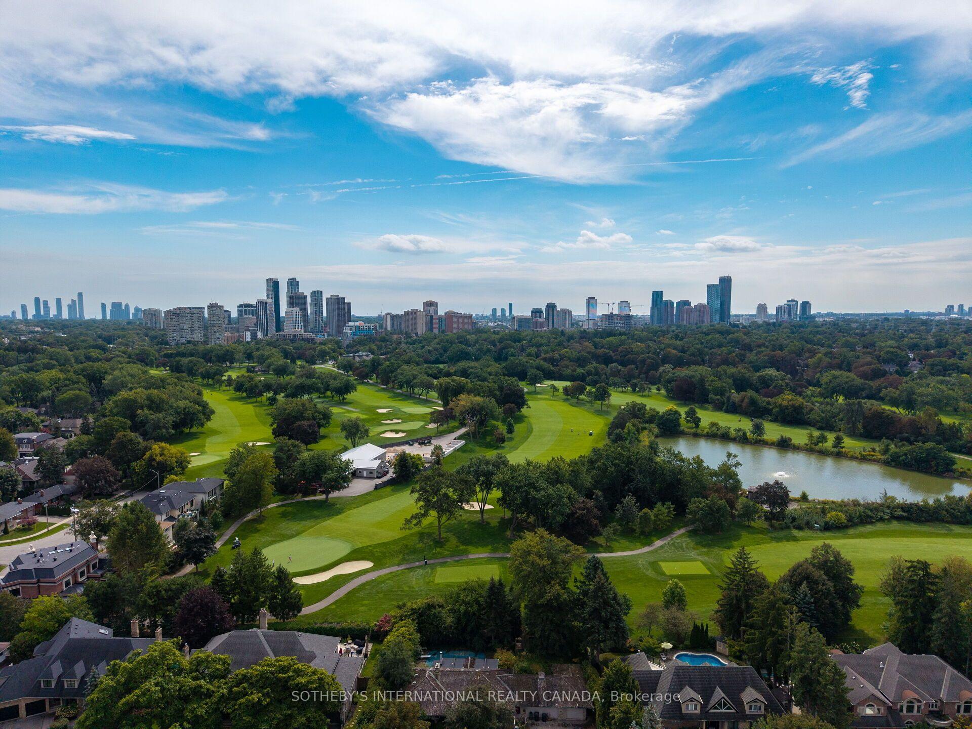 Photo 44 of 47 Great Oak Drive, Etobicoke, Princess-Rosethorn — HOMEH