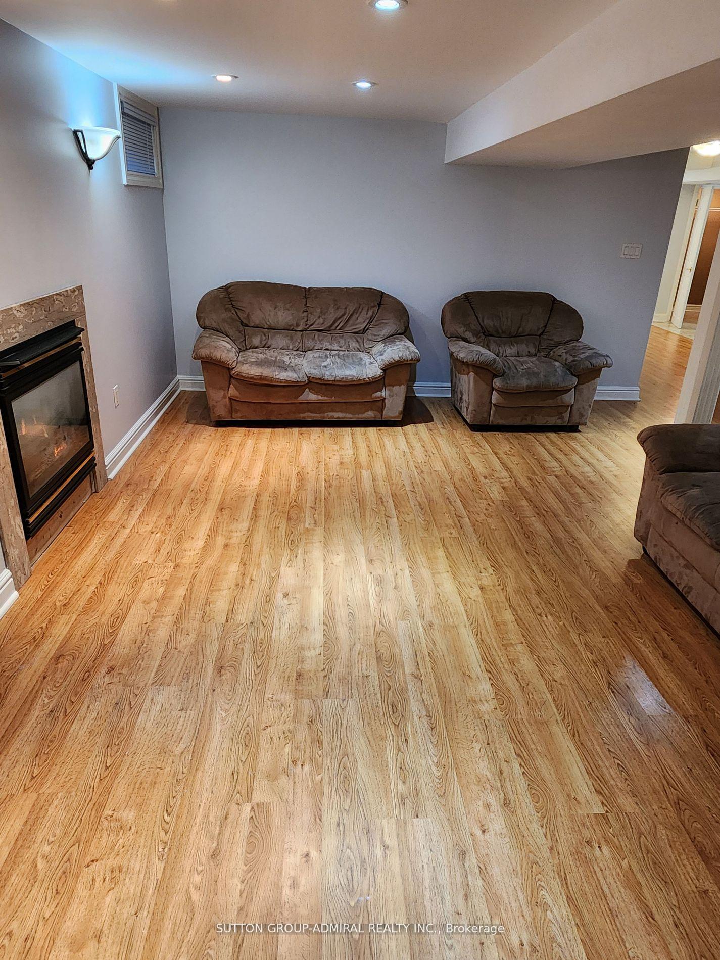 Photo 5 of Unit Bsmt, 37 Shawn Place, Vaughan, Concord — HOMEH