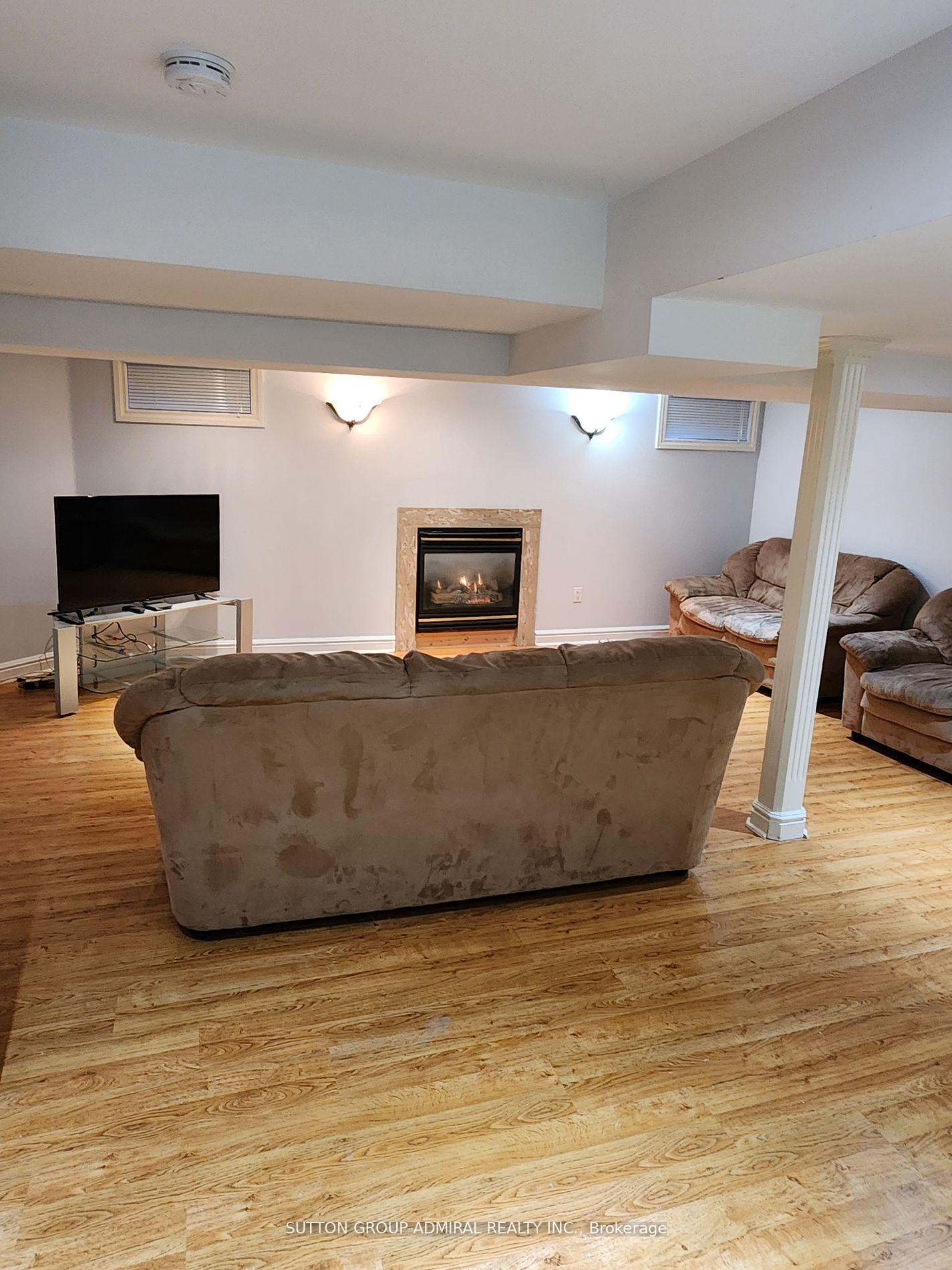 Photo 7 of Unit Bsmt, 37 Shawn Place, Vaughan, Concord — HOMEH