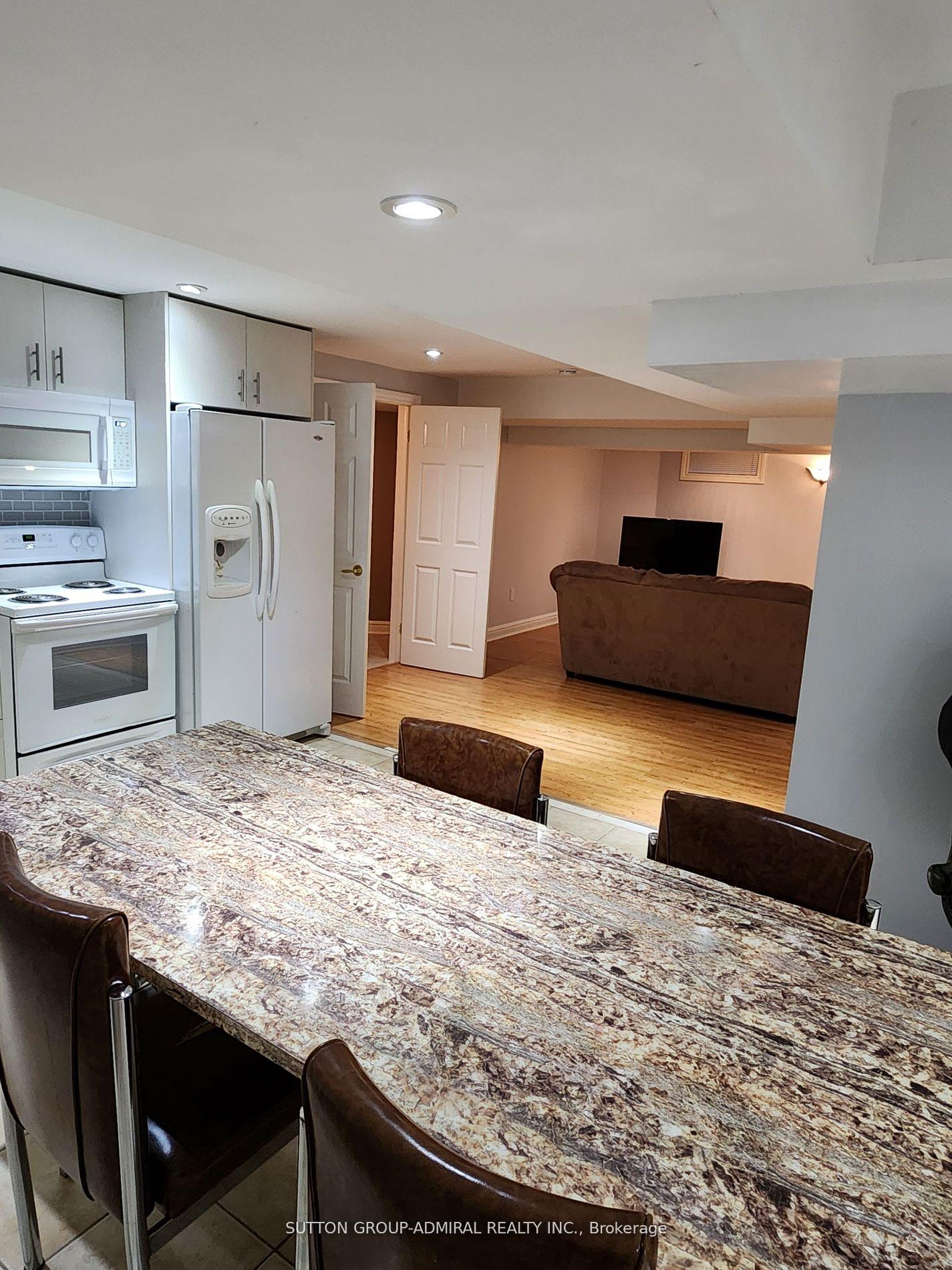 Photo 8 of Unit Bsmt, 37 Shawn Place, Vaughan, Concord — HOMEH