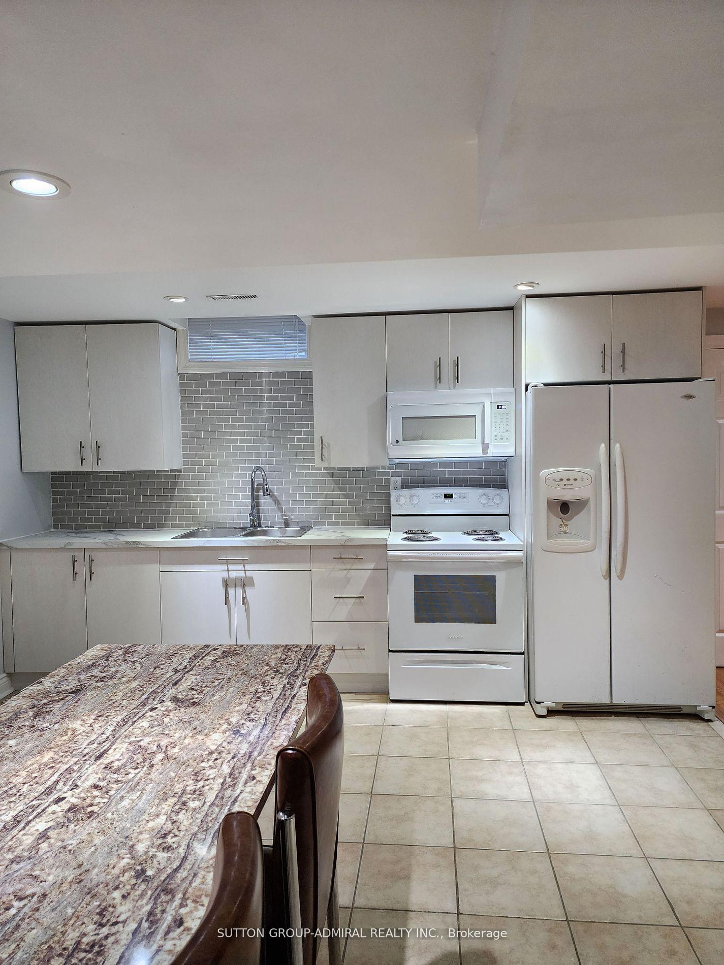 Photo 13 of Unit Bsmt, 37 Shawn Place, Vaughan, Concord — HOMEH