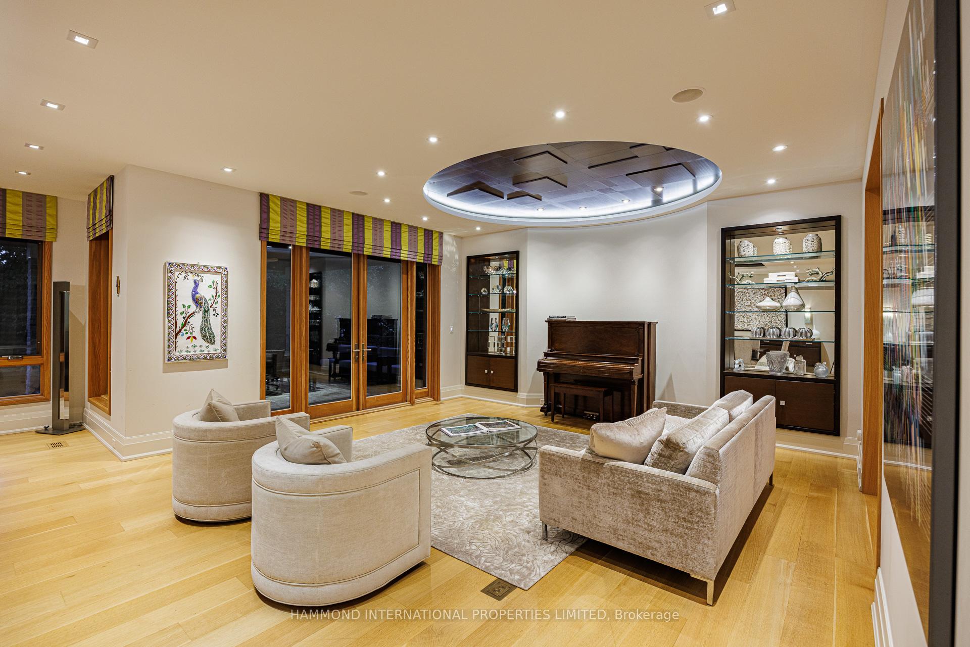 Photo 7 of 7 Oxbow Road, North York, Banbury-Don Mills — HOMEH