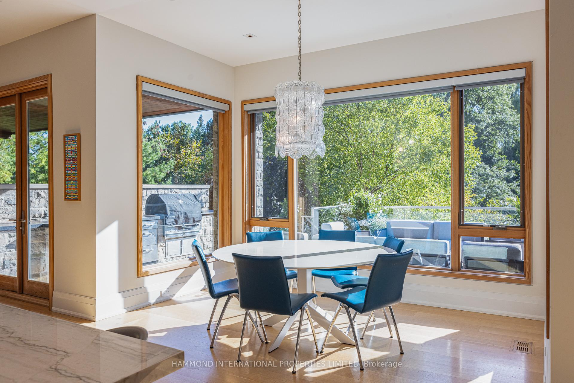 Photo 11 of 7 Oxbow Road, North York, Banbury-Don Mills — HOMEH