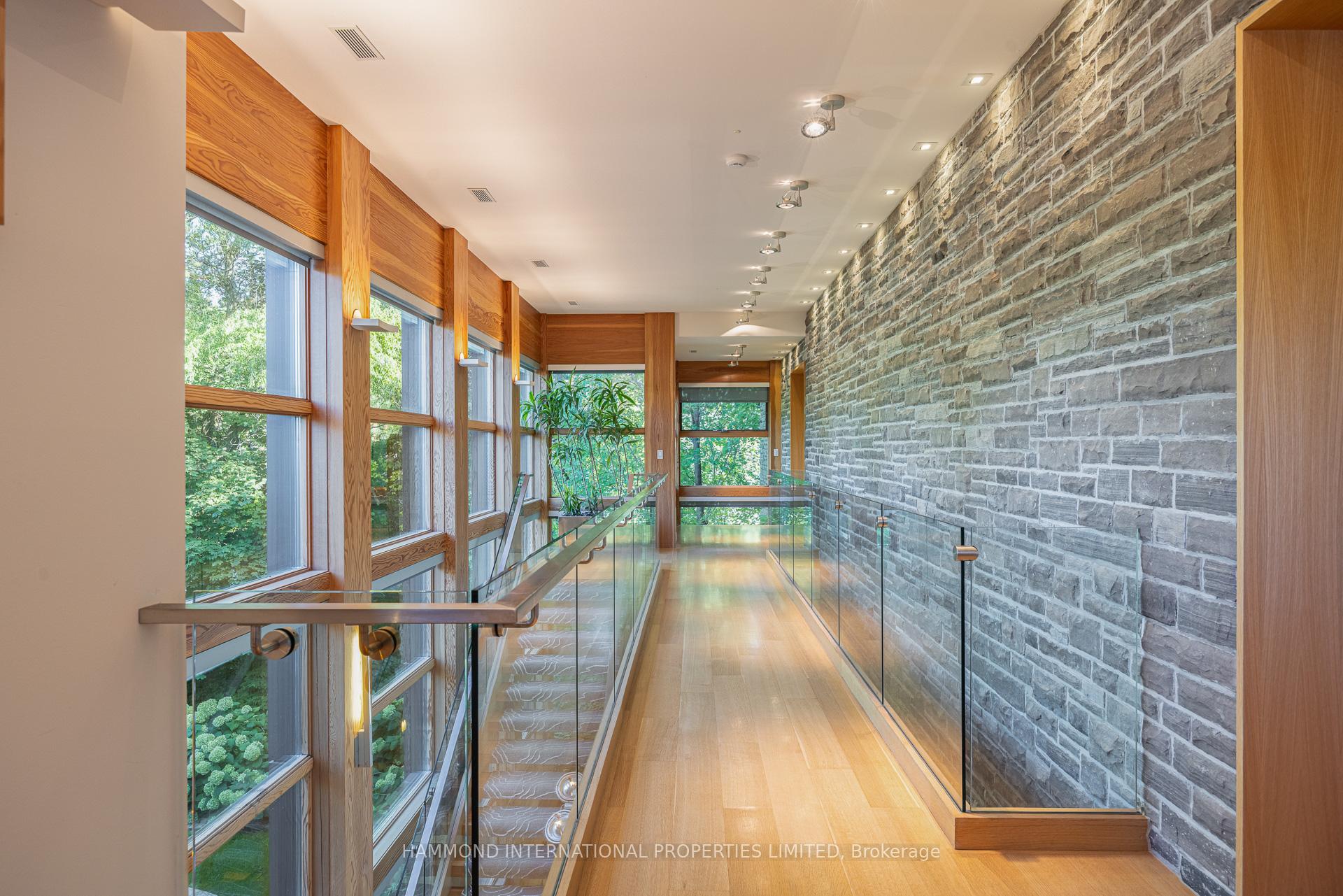 Photo 15 of 7 Oxbow Road, North York, Banbury-Don Mills — HOMEH
