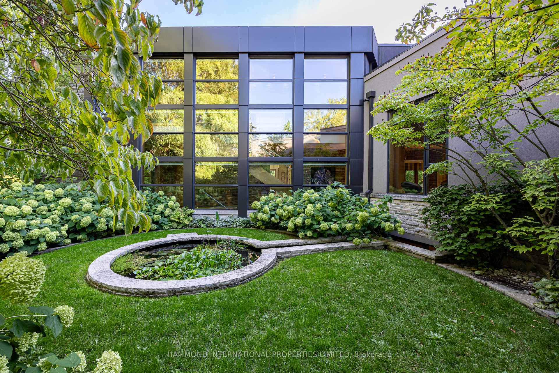 Photo 31 of 7 Oxbow Road, North York, Banbury-Don Mills — HOMEH