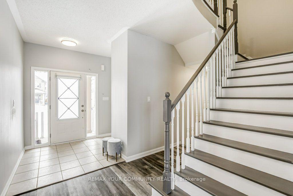 Photo 18 of 16 Don Hadden Crescent, Brock, Sunderland — HOMEH