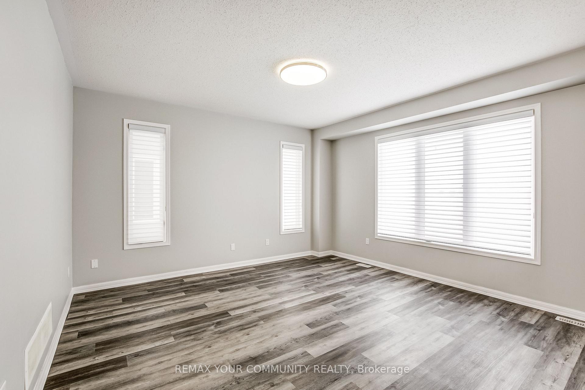 Photo 25 of 16 Don Hadden Crescent, Brock, Sunderland — HOMEH