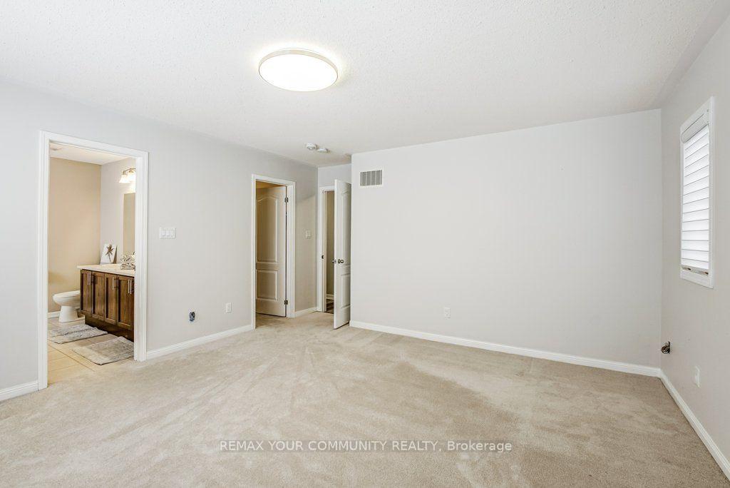 Photo 42 of 16 Don Hadden Crescent, Brock, Sunderland — HOMEH