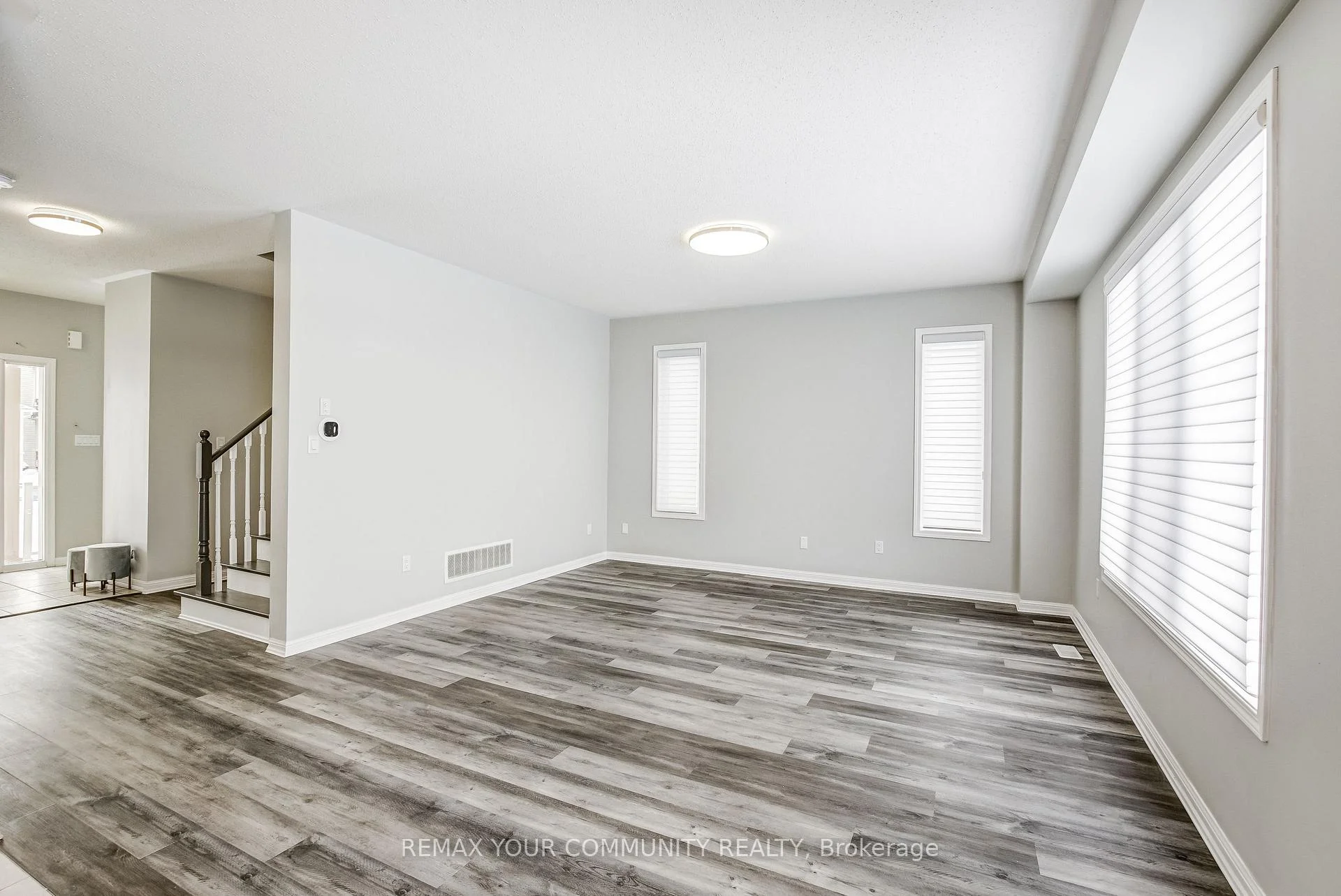 Photo 32 of 16 Don Hadden Crescent, Brock, Sunderland — HOMEH