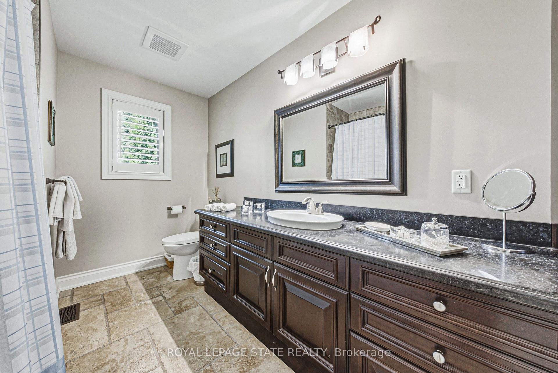 Photo 22 of 231 Pine Cove Road, Burlington, Roseland — HOMEH