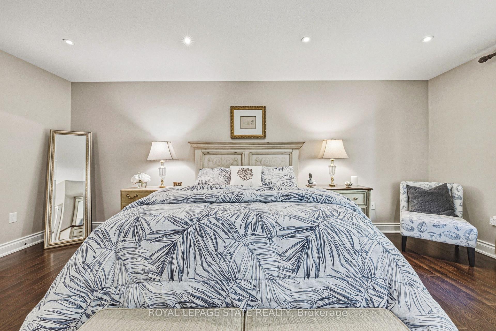 Photo 24 of 231 Pine Cove Road, Burlington, Roseland — HOMEH