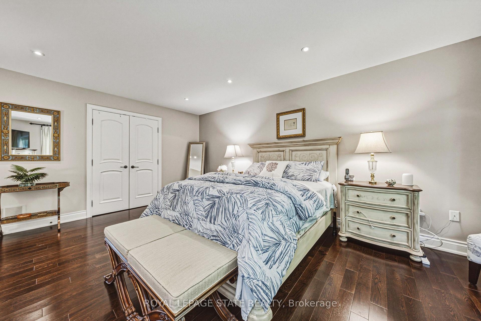 Photo 25 of 231 Pine Cove Road, Burlington, Roseland — HOMEH