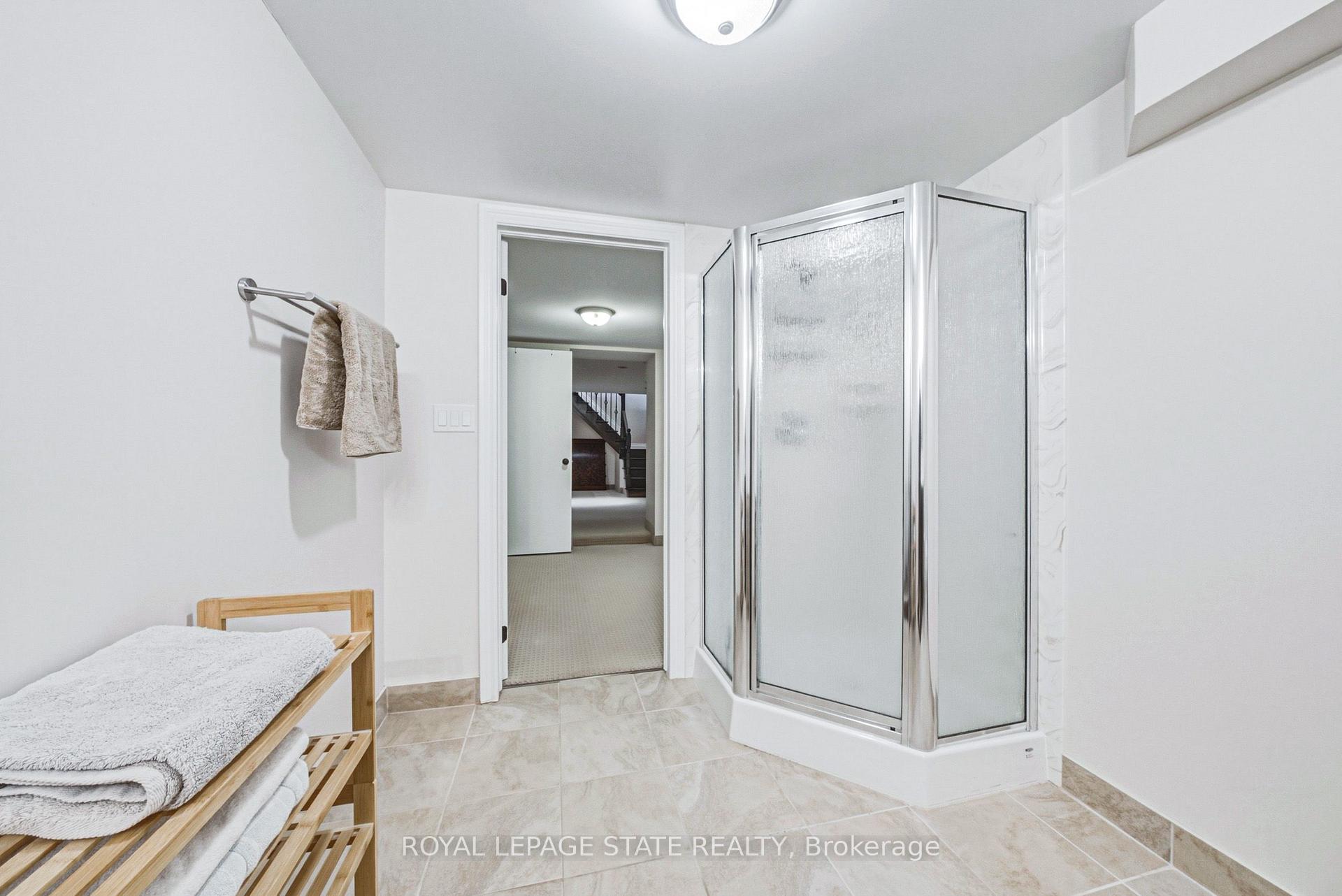 Photo 36 of 231 Pine Cove Road, Burlington, Roseland — HOMEH