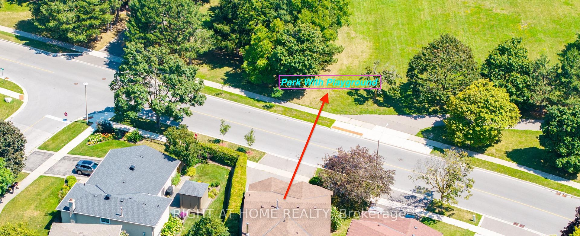 Photo 5 of 345 Mill Street S, Brampton, Brampton South — HOMEH
