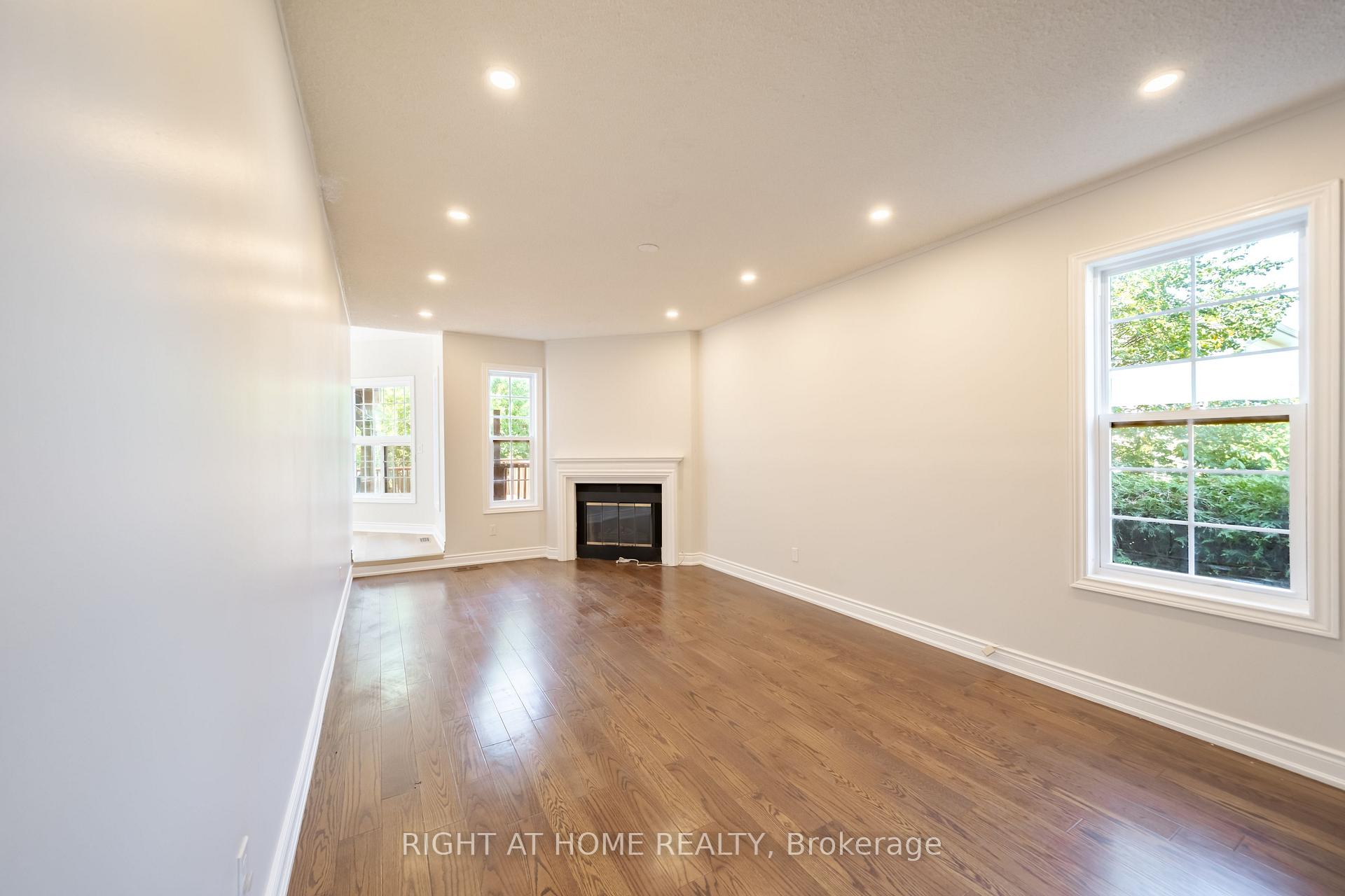 Photo 16 of 345 Mill Street S, Brampton, Brampton South — HOMEH