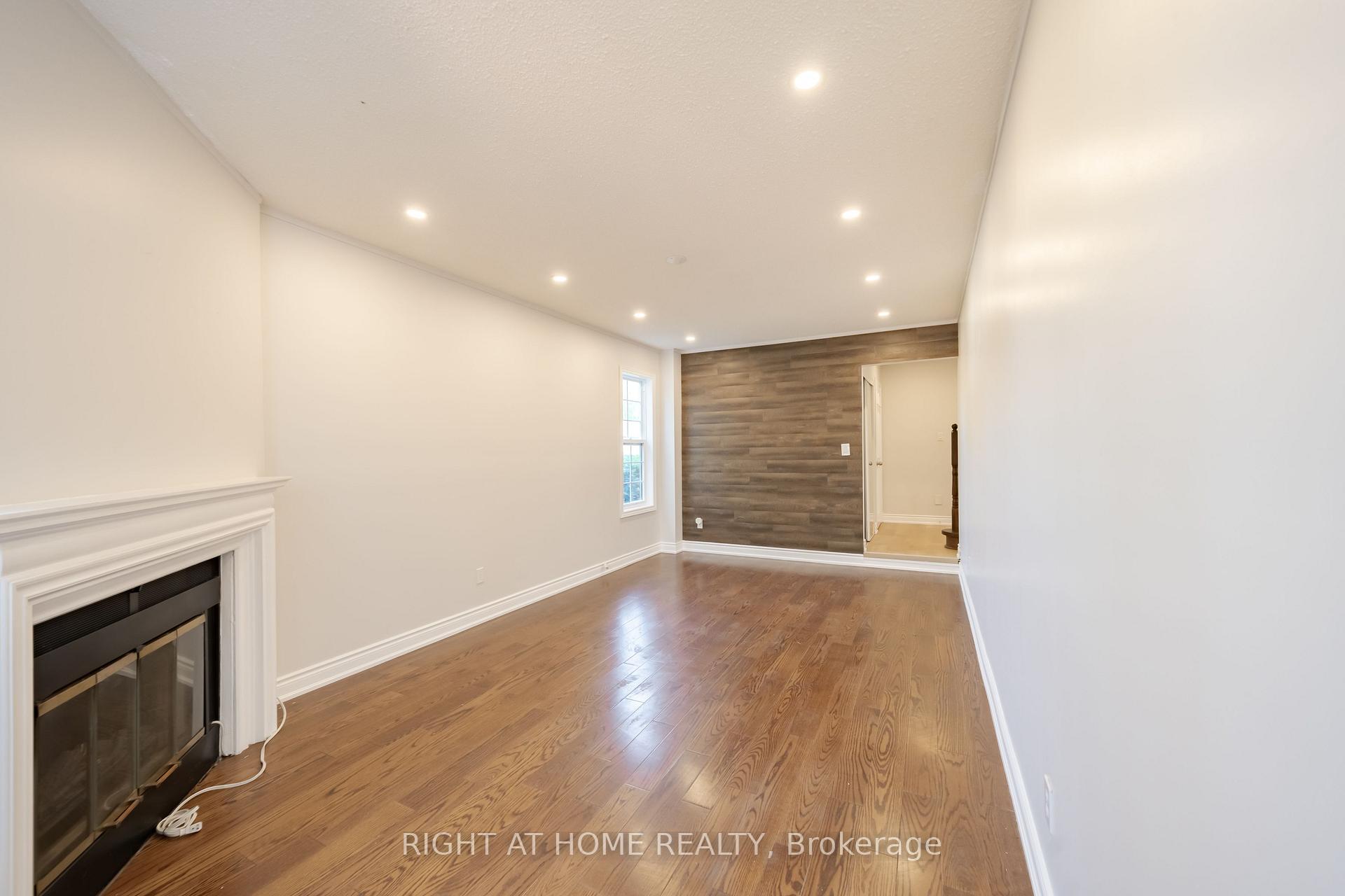 Photo 17 of 345 Mill Street S, Brampton, Brampton South — HOMEH