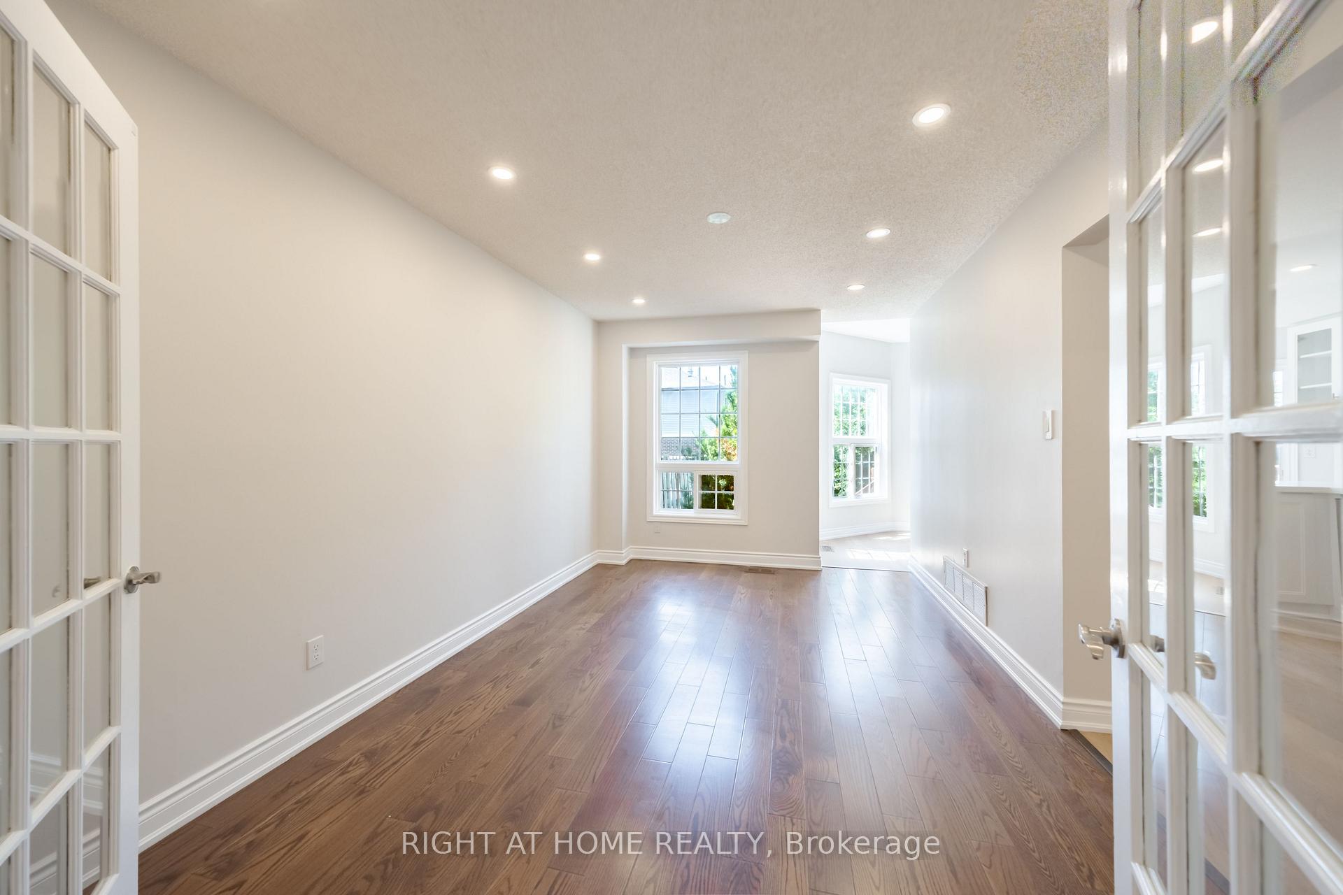 Photo 21 of 345 Mill Street S, Brampton, Brampton South — HOMEH