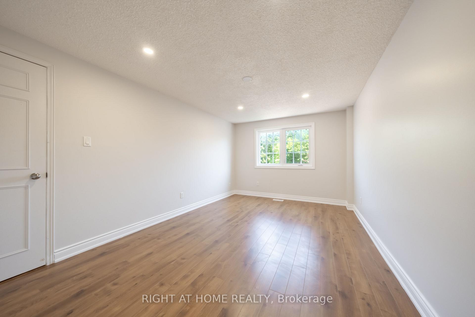 Photo 31 of 345 Mill Street S, Brampton, Brampton South — HOMEH
