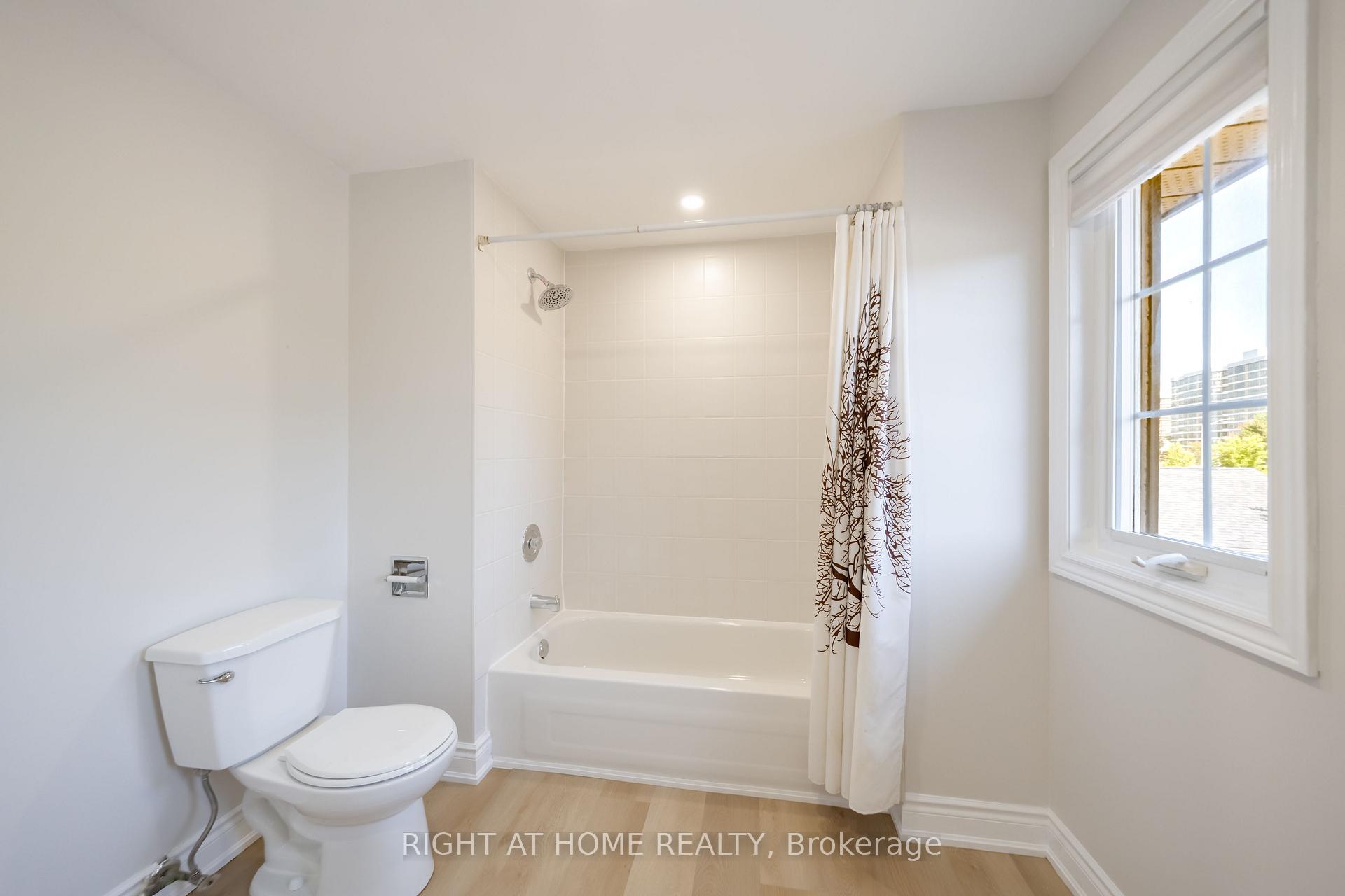 Photo 32 of 345 Mill Street S, Brampton, Brampton South — HOMEH