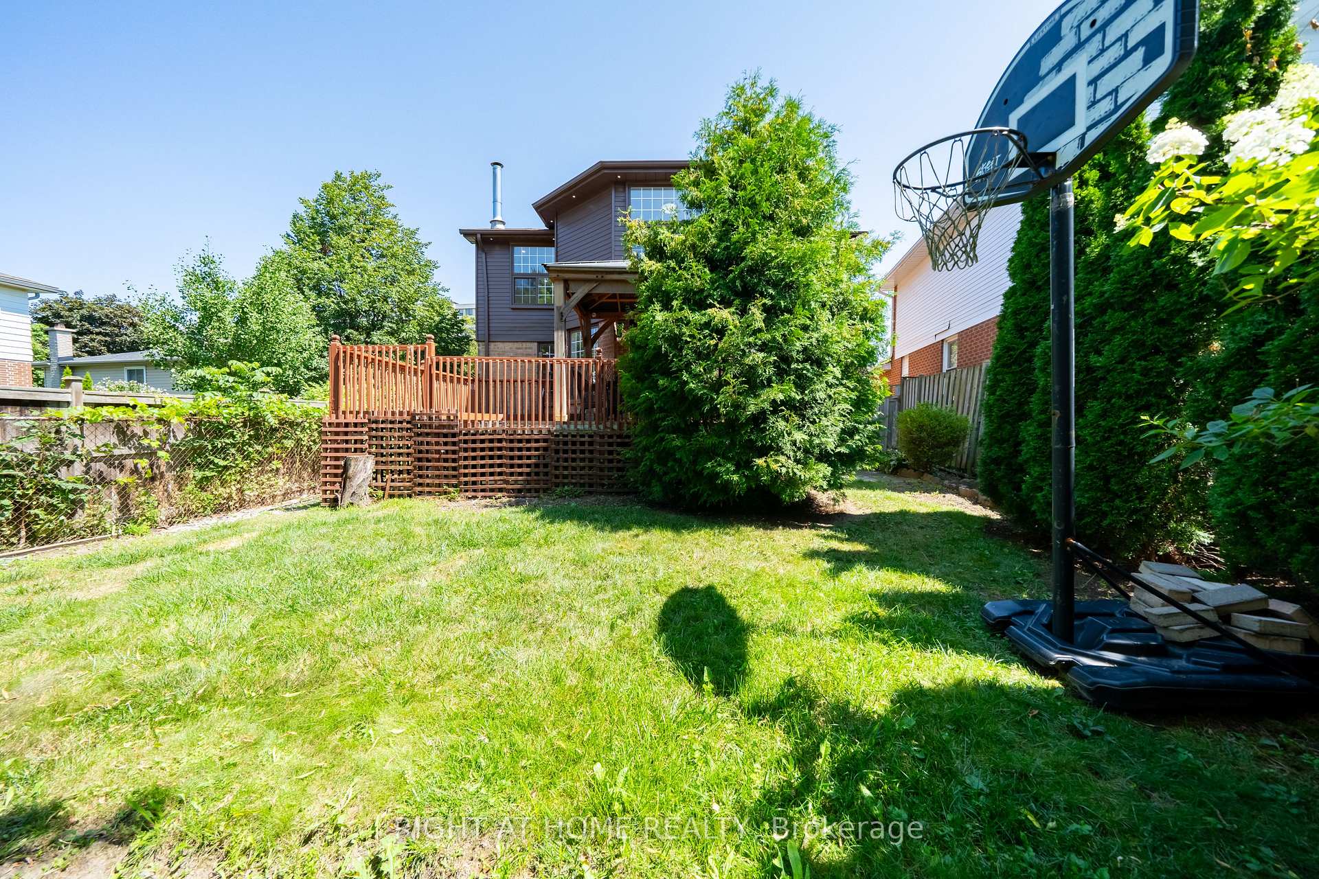 Photo 46 of 345 Mill Street S, Brampton, Brampton South — HOMEH