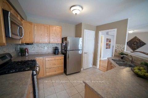 Photo 4 of 52 Apple Tree Crescent, Uxbridge — HOMEH