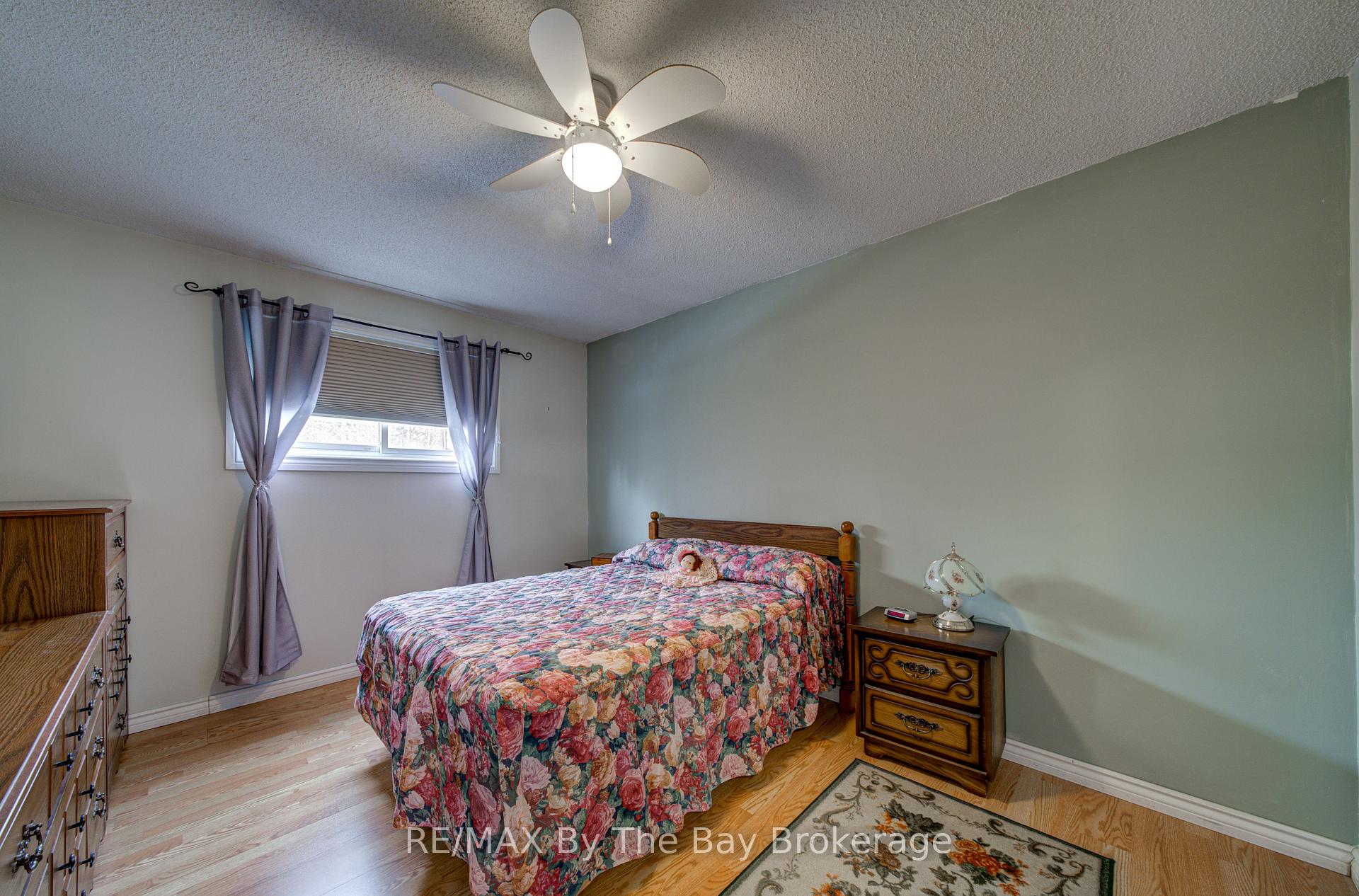 Photo 38 of 32 Bridlewood Crescent, Wasaga Beach — HOMEH