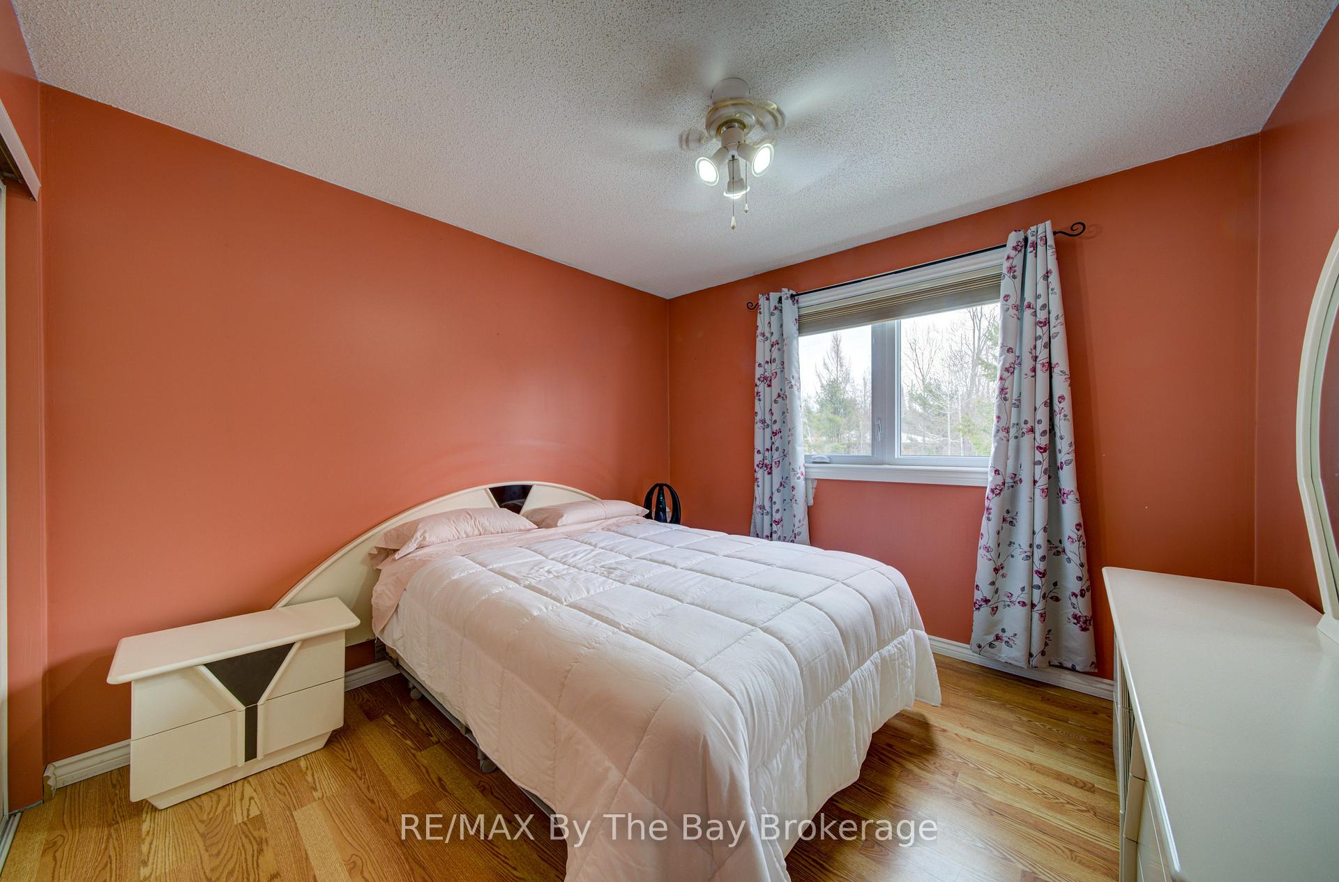 Photo 39 of 32 Bridlewood Crescent, Wasaga Beach — HOMEH