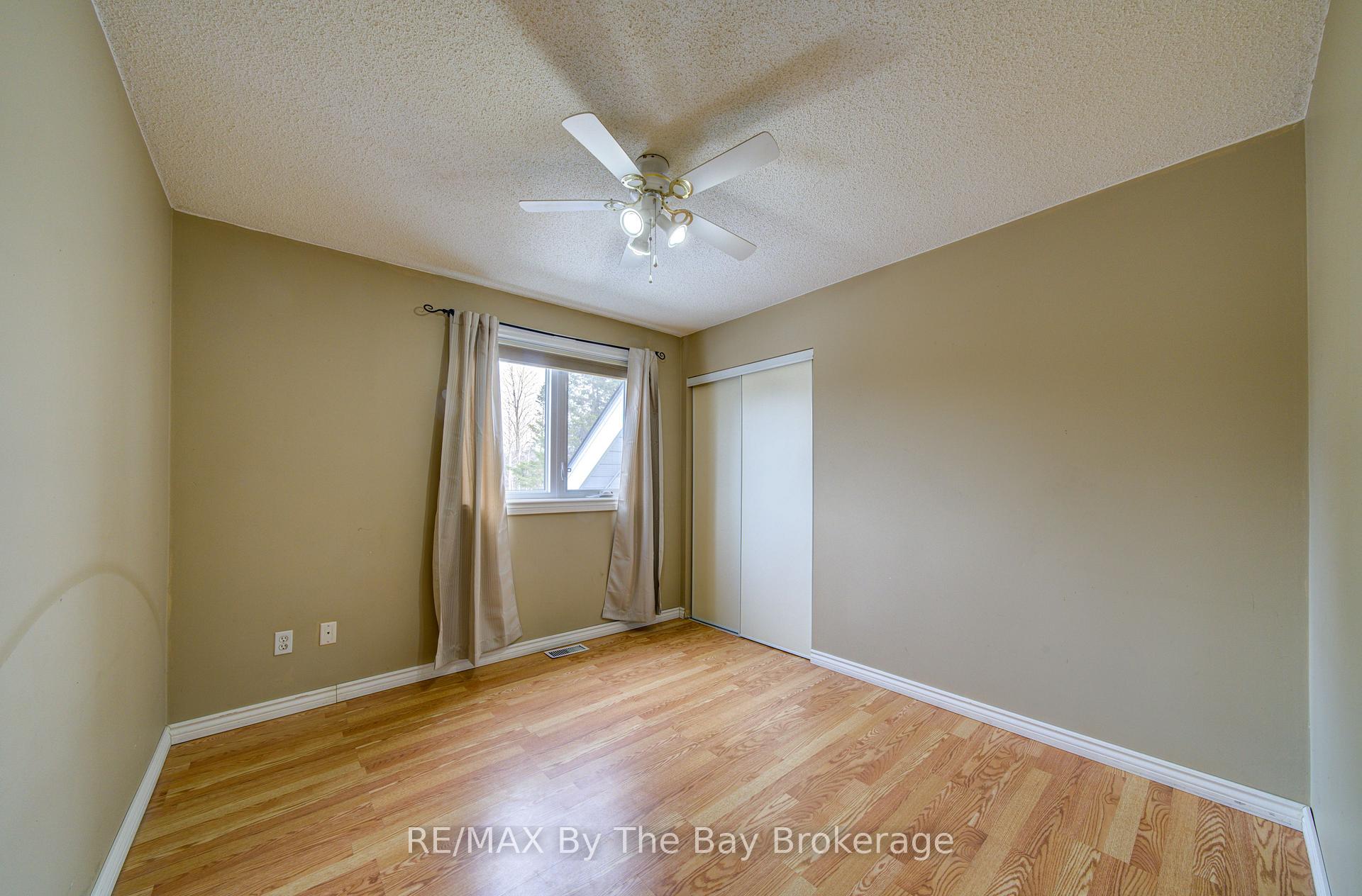 Photo 40 of 32 Bridlewood Crescent, Wasaga Beach — HOMEH
