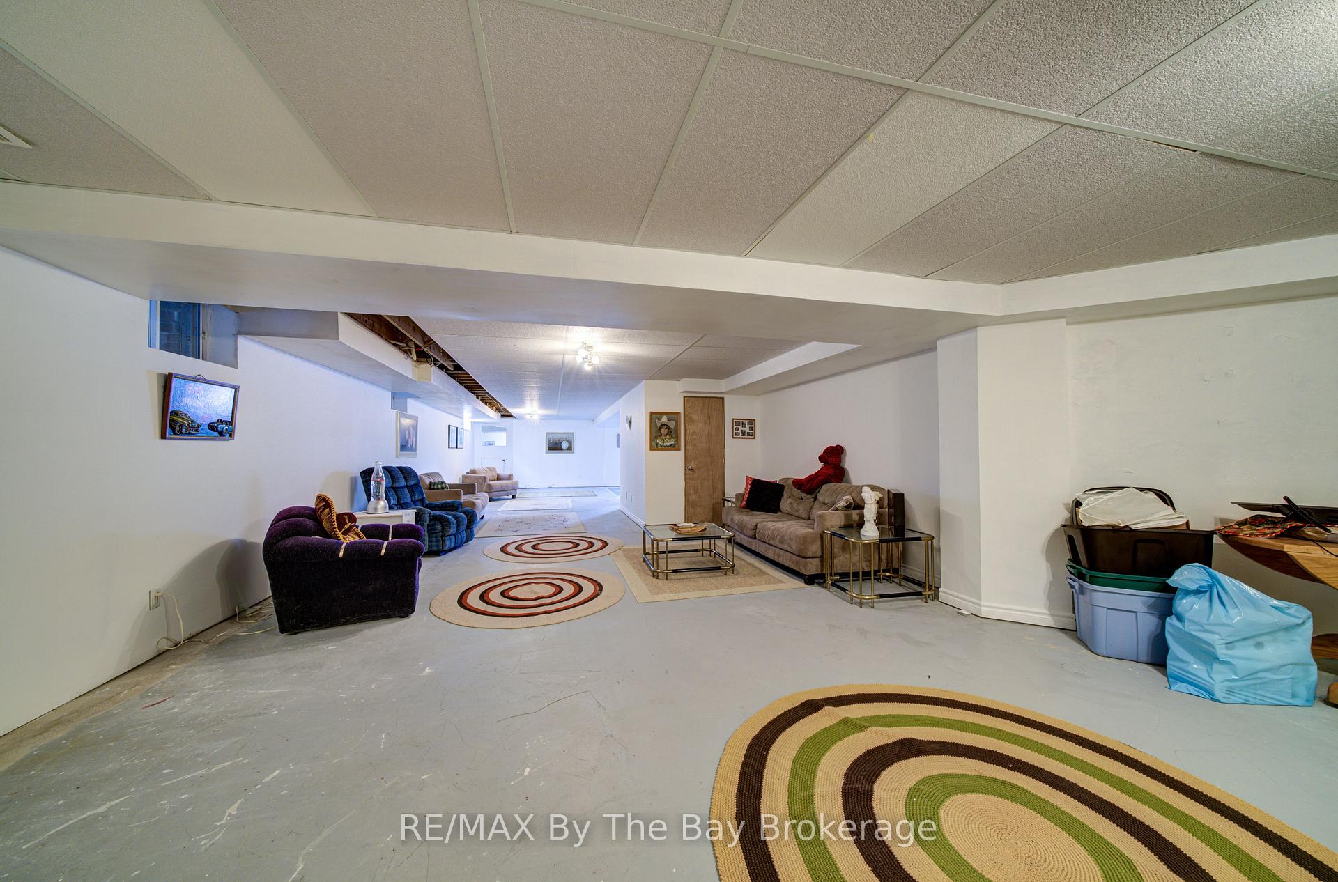 Photo 44 of 32 Bridlewood Crescent, Wasaga Beach — HOMEH