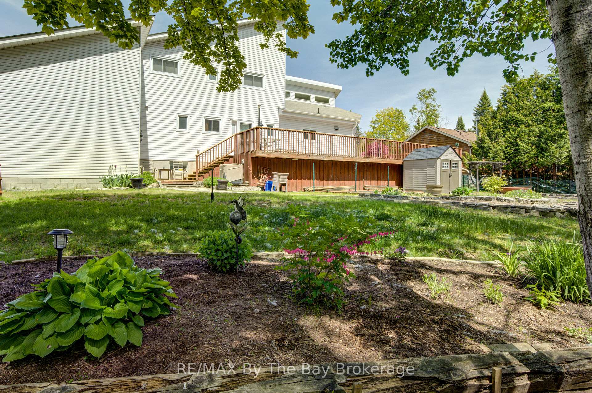 Photo 49 of 32 Bridlewood Crescent, Wasaga Beach — HOMEH