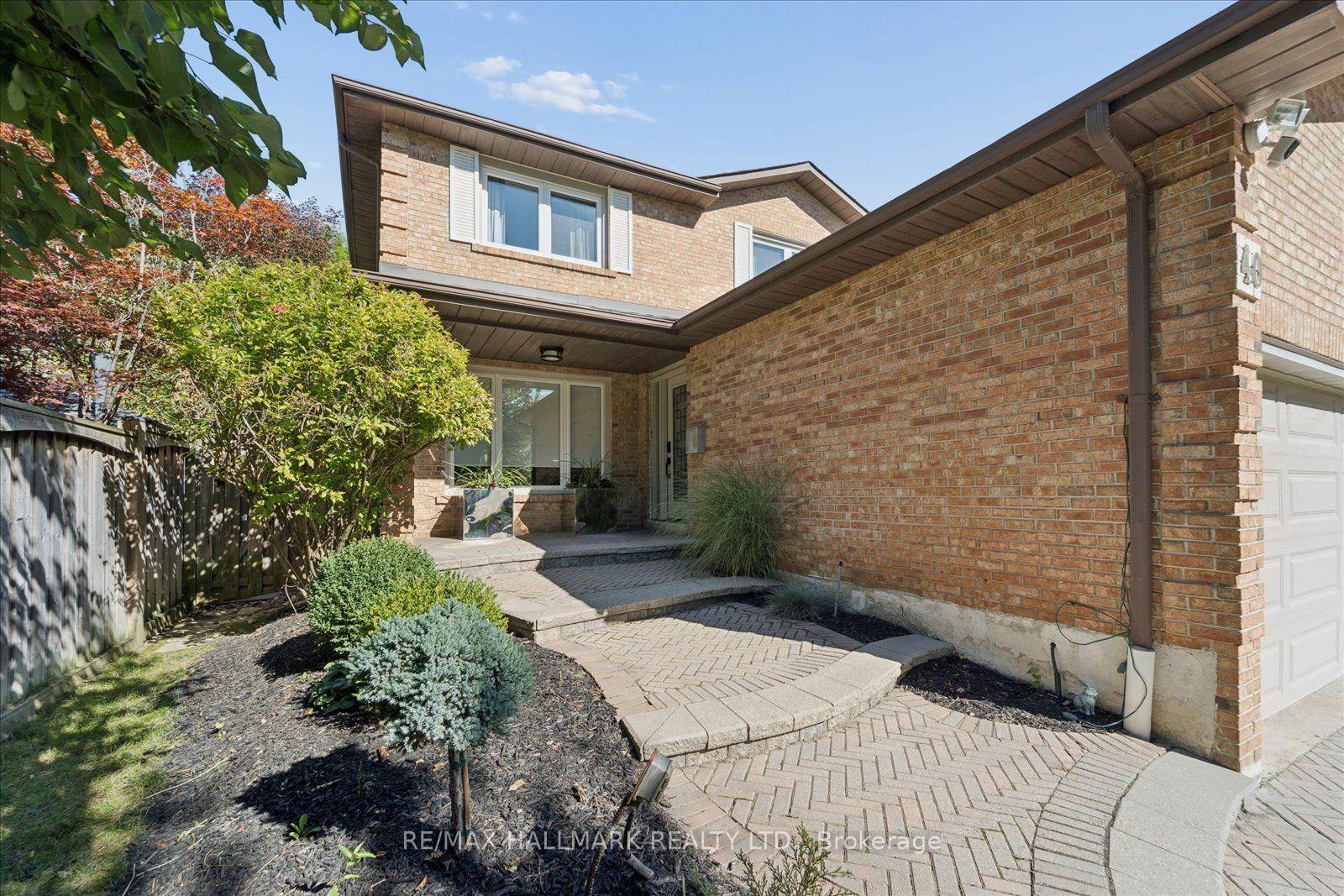 Photo 4 of 40 Colonel Butler Drive, Markham, Sherwood-Amberglen — HOMEH
