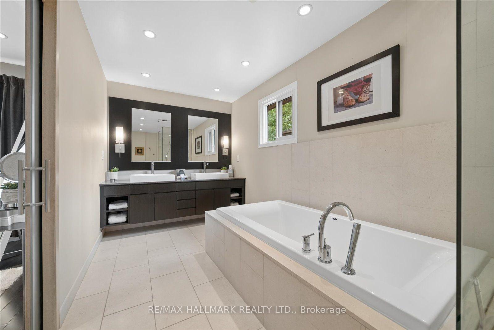 Photo 25 of 40 Colonel Butler Drive, Markham, Sherwood-Amberglen — HOMEH