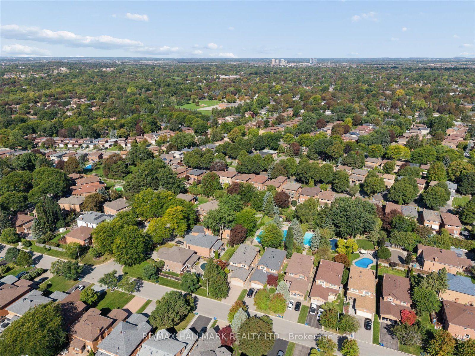 Photo 47 of 40 Colonel Butler Drive, Markham, Sherwood-Amberglen — HOMEH