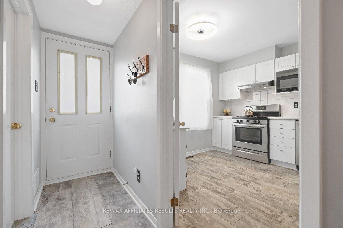 Photo 7 of 1312 Cornell Street, Ottawa, Redwood Park — HOMEH