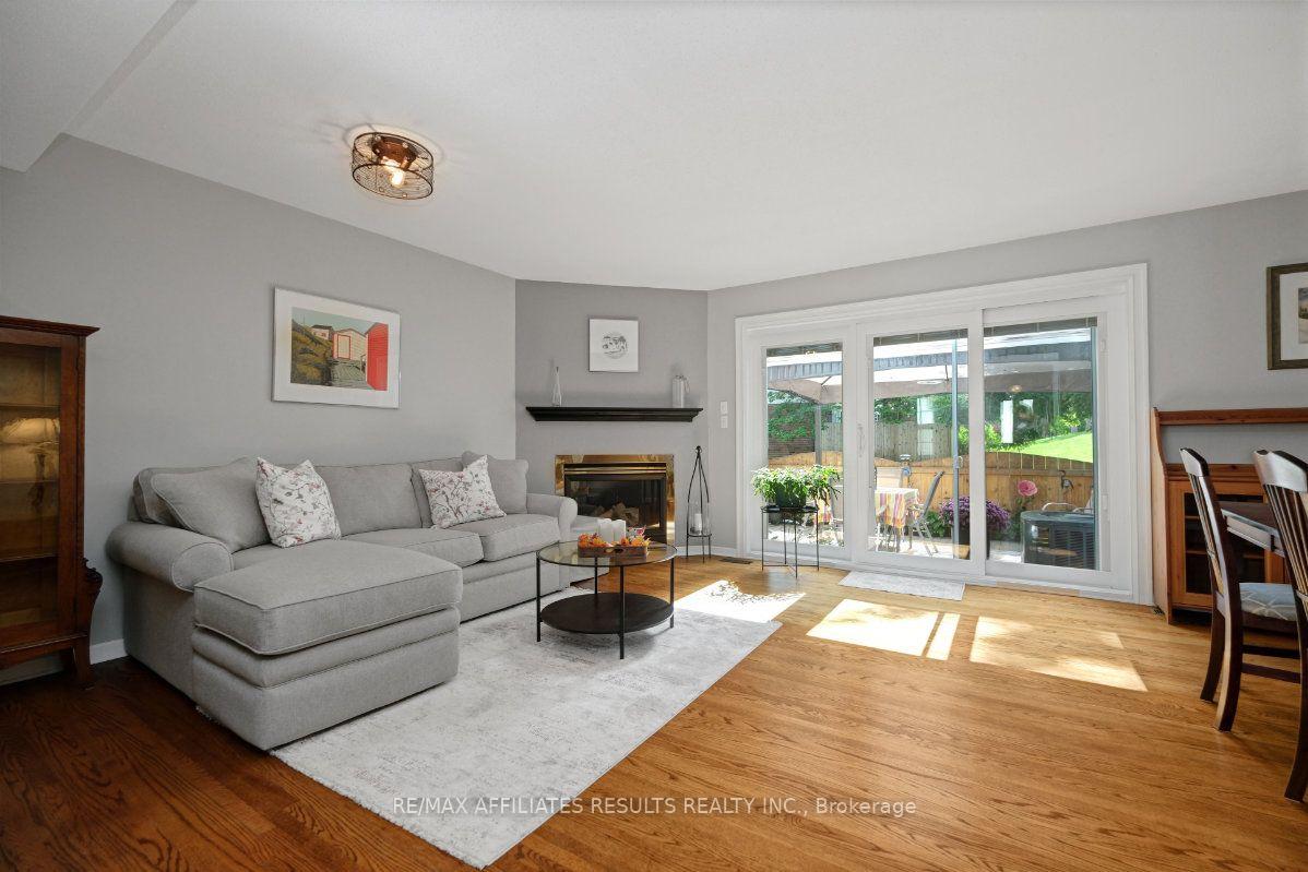 Photo 9 of 1312 Cornell Street, Ottawa, Redwood Park — HOMEH