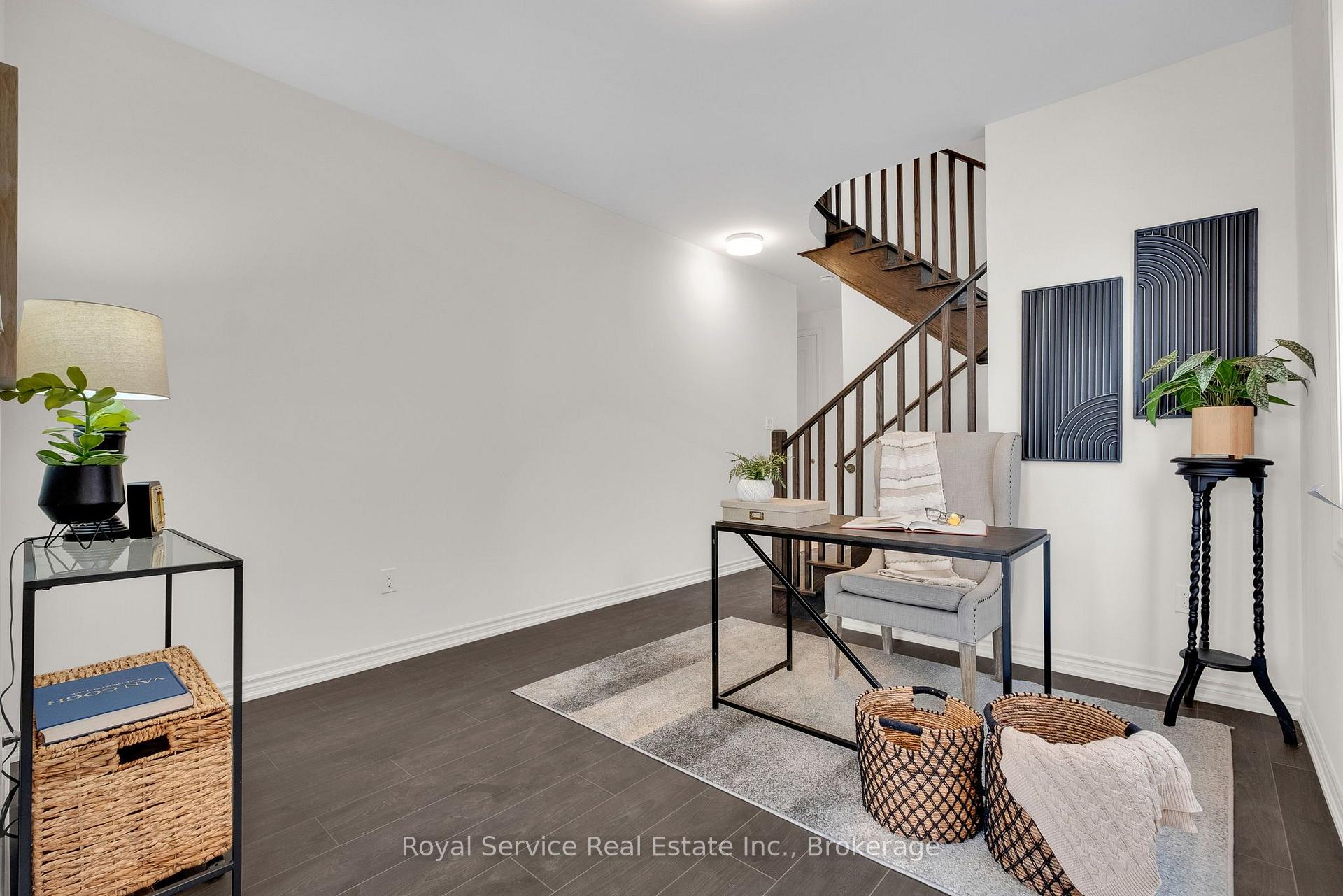 Photo 5 of 472 Trevor Street, Cobourg — HOMEH