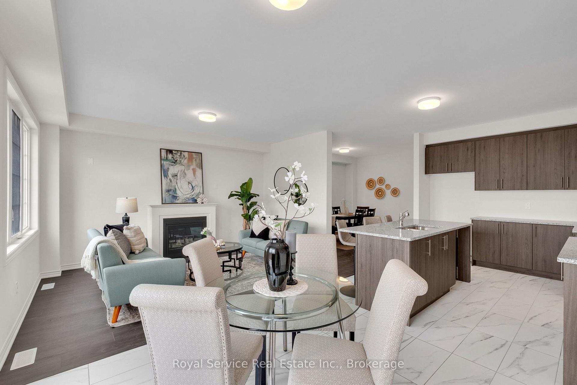 Photo 10 of 472 Trevor Street, Cobourg — HOMEH