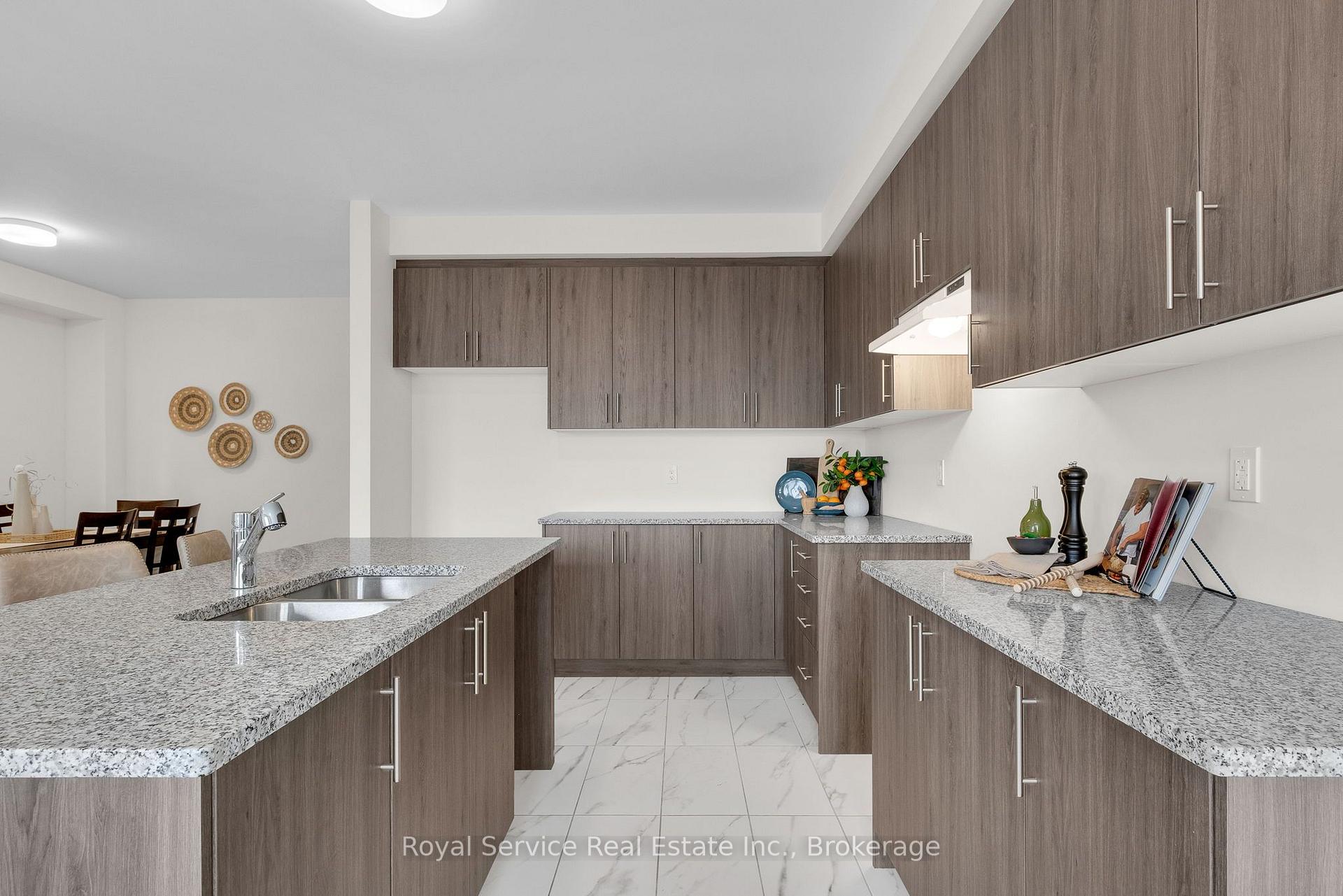 Photo 11 of 472 Trevor Street, Cobourg — HOMEH