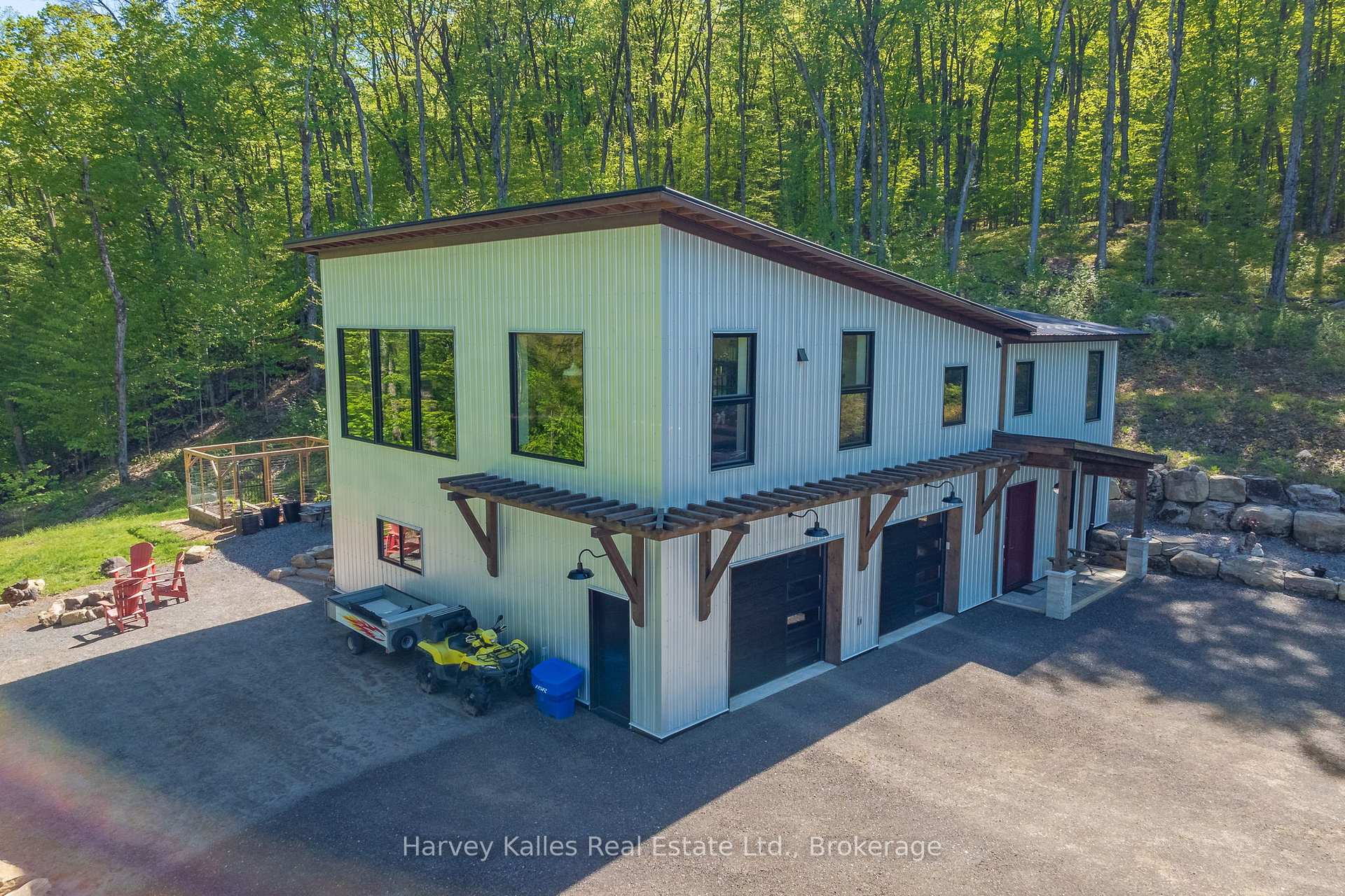 Photo 2 of 25 Natures Way, Huntsville, Brunel — HOMEH