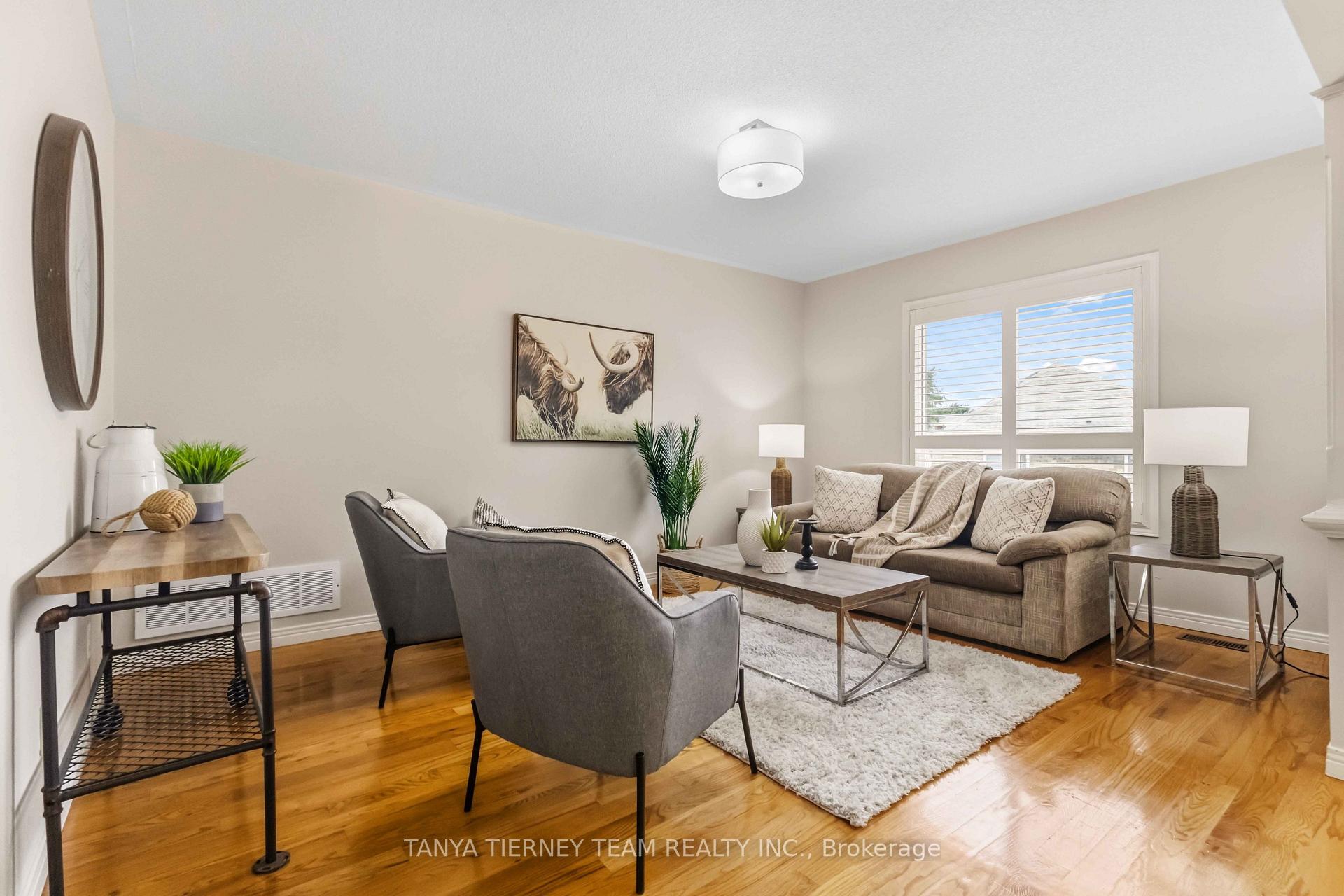 Photo 11 of 5 Padfield Drive, Clarington, Bowmanville — HOMEH