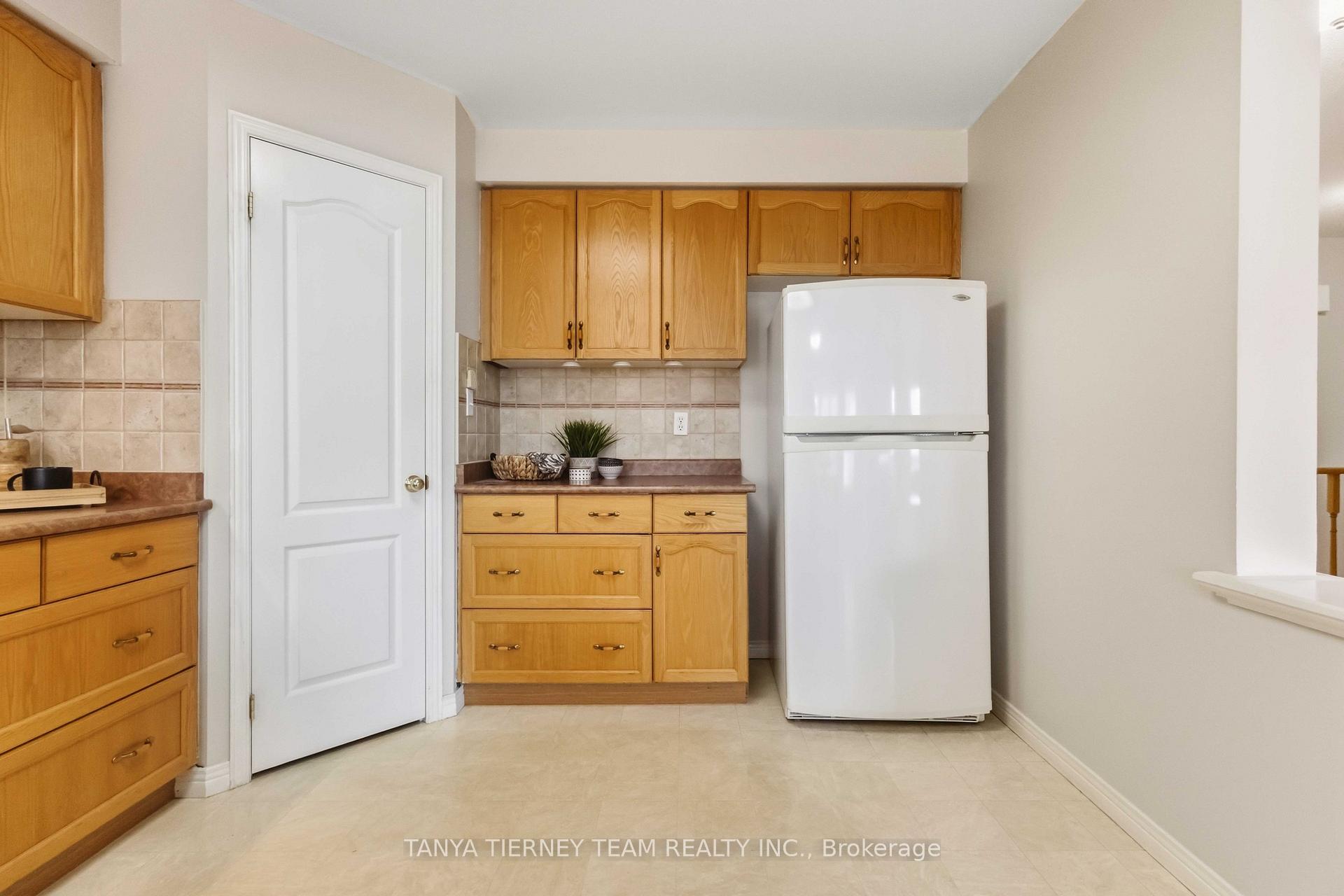 Photo 22 of 5 Padfield Drive, Clarington, Bowmanville — HOMEH