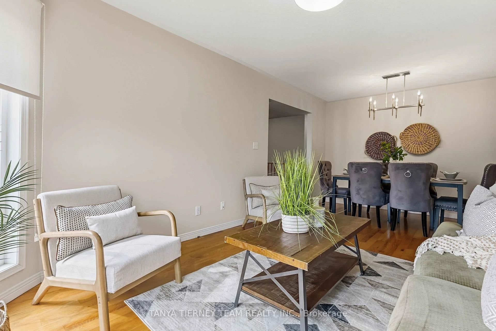 Photo 10 of 5 Padfield Drive, Clarington, Bowmanville — HOMEH